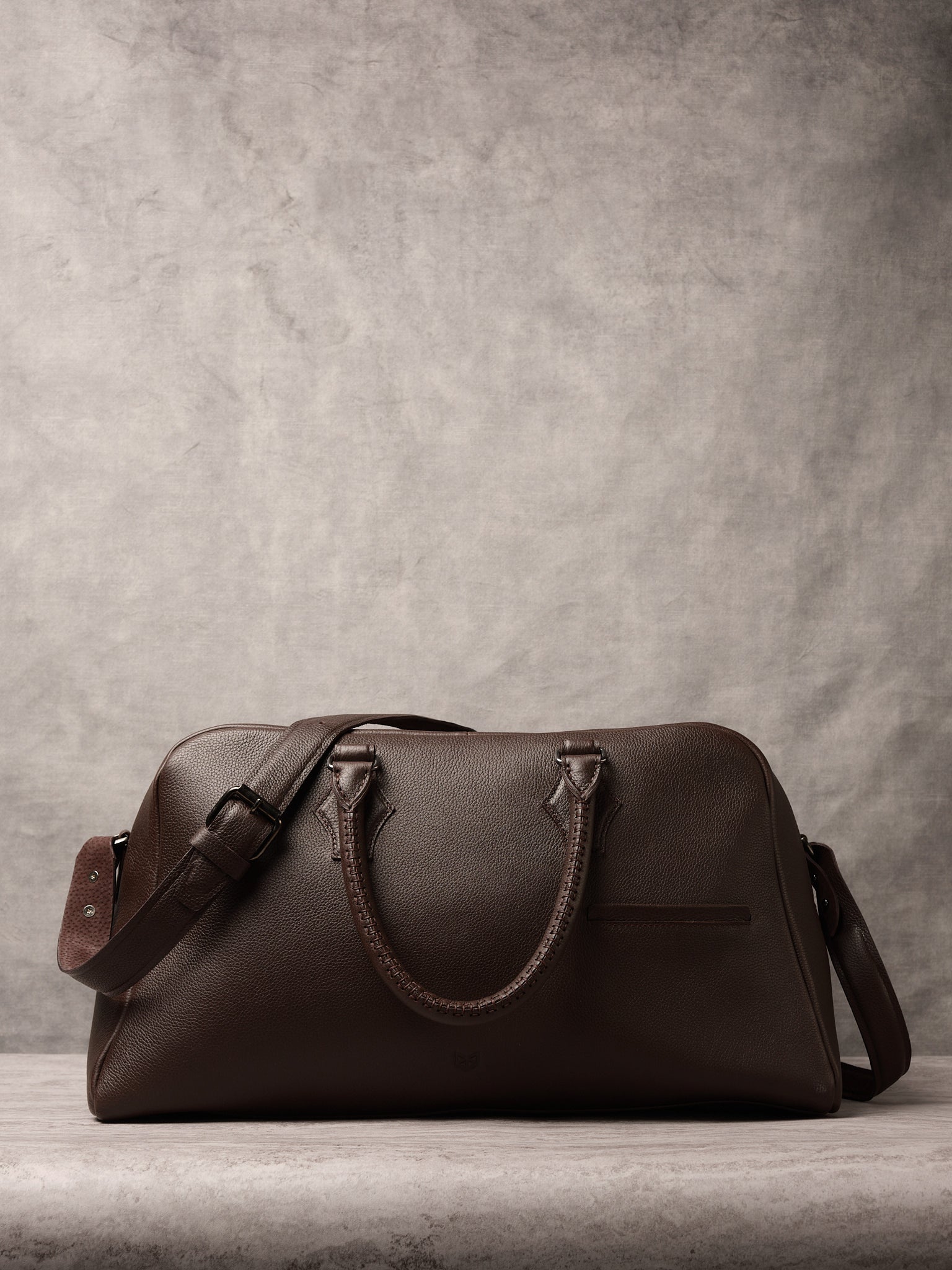 Travel Bag. Weekend Duffle Bag Dark Brown by Capra Leather
