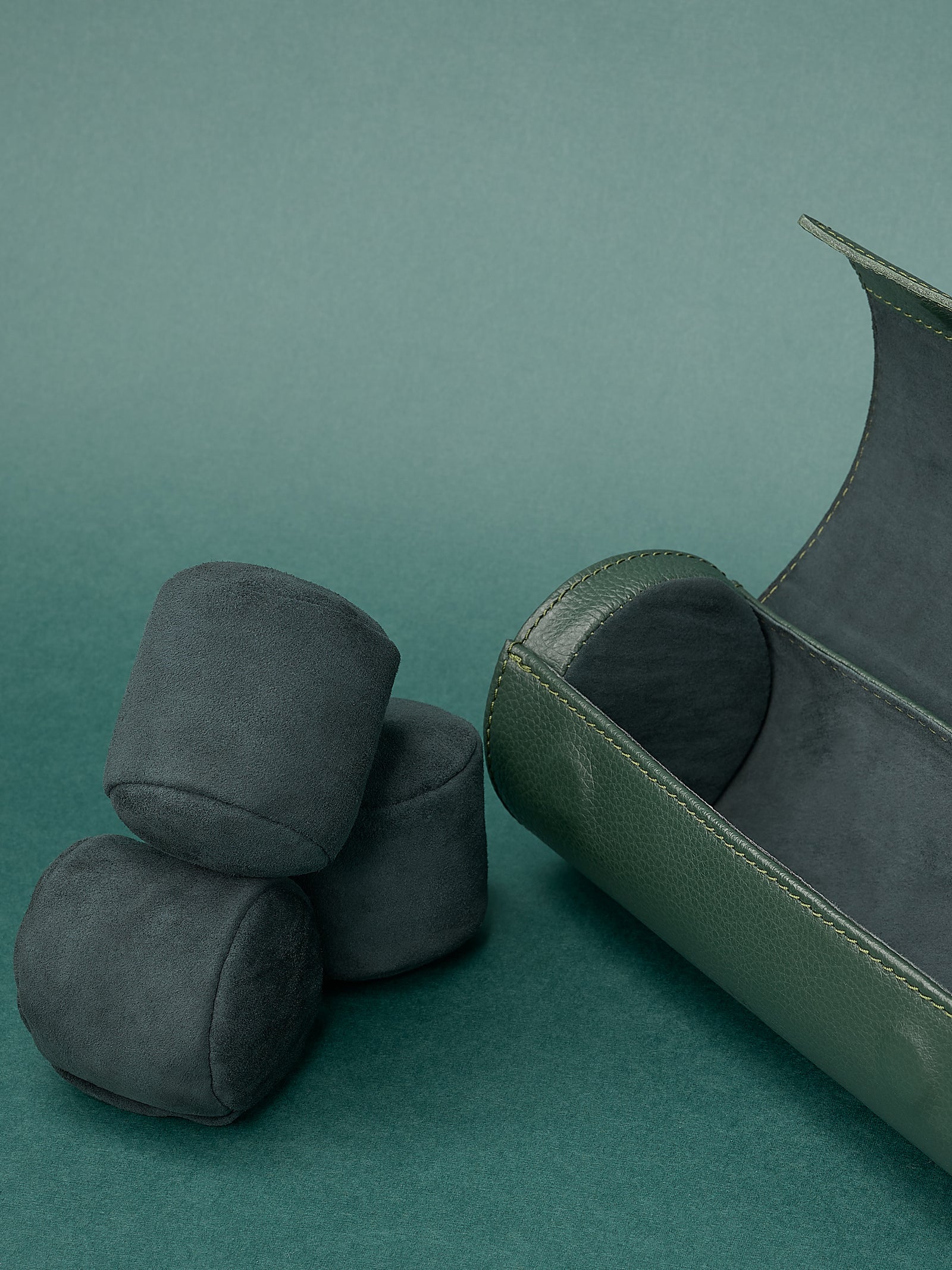 Premium watch case. Suede pillows. Semi hard case for watches made in leather and suede for comfort and protection. Made by Capra Leather.