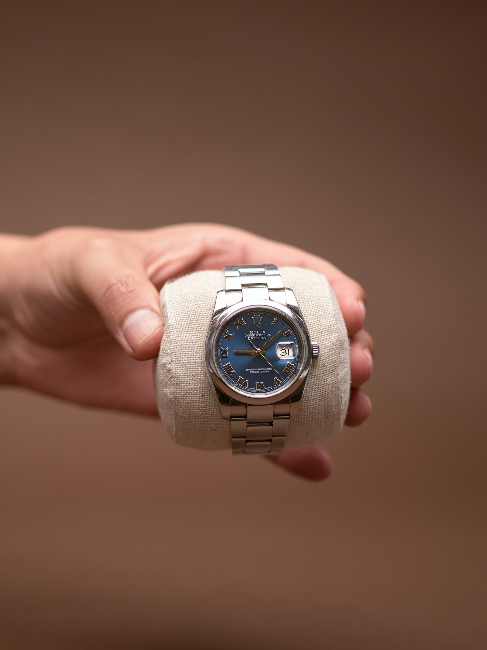 Linen watch pillow by Capra Leather