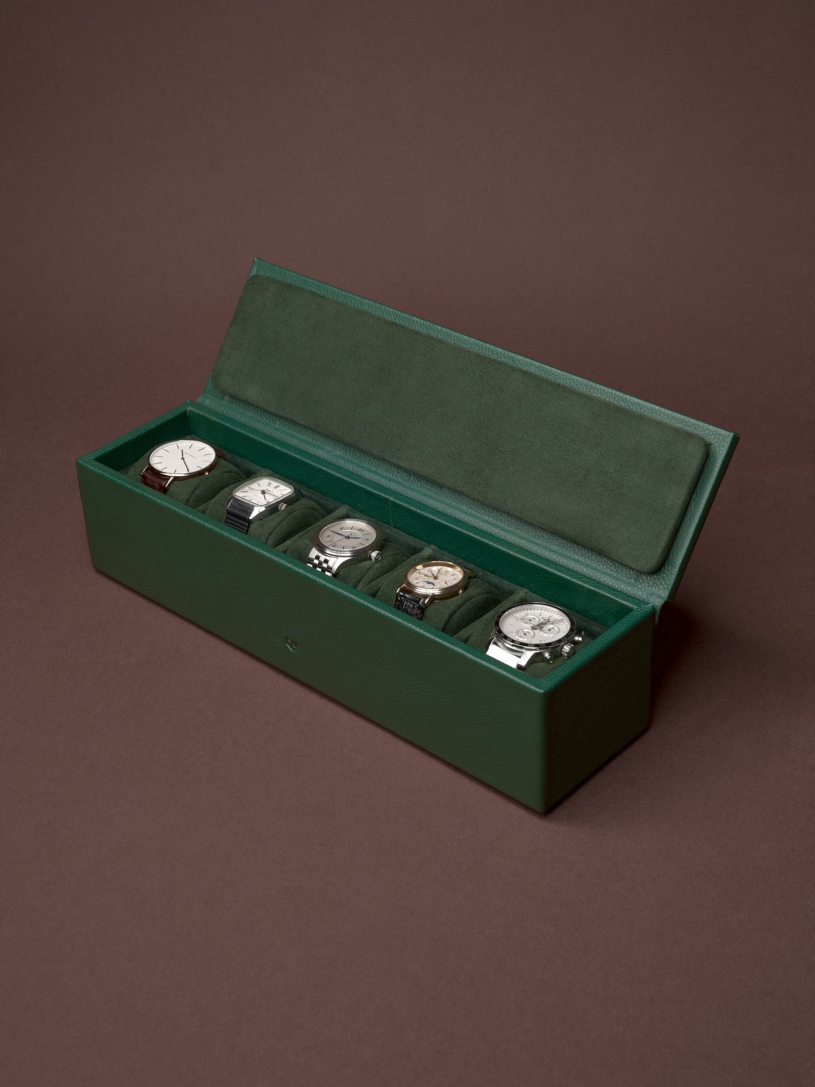 Metallic feet. Watch Box Made with Fine Leather. Box for Watches Green by Capra Leather.