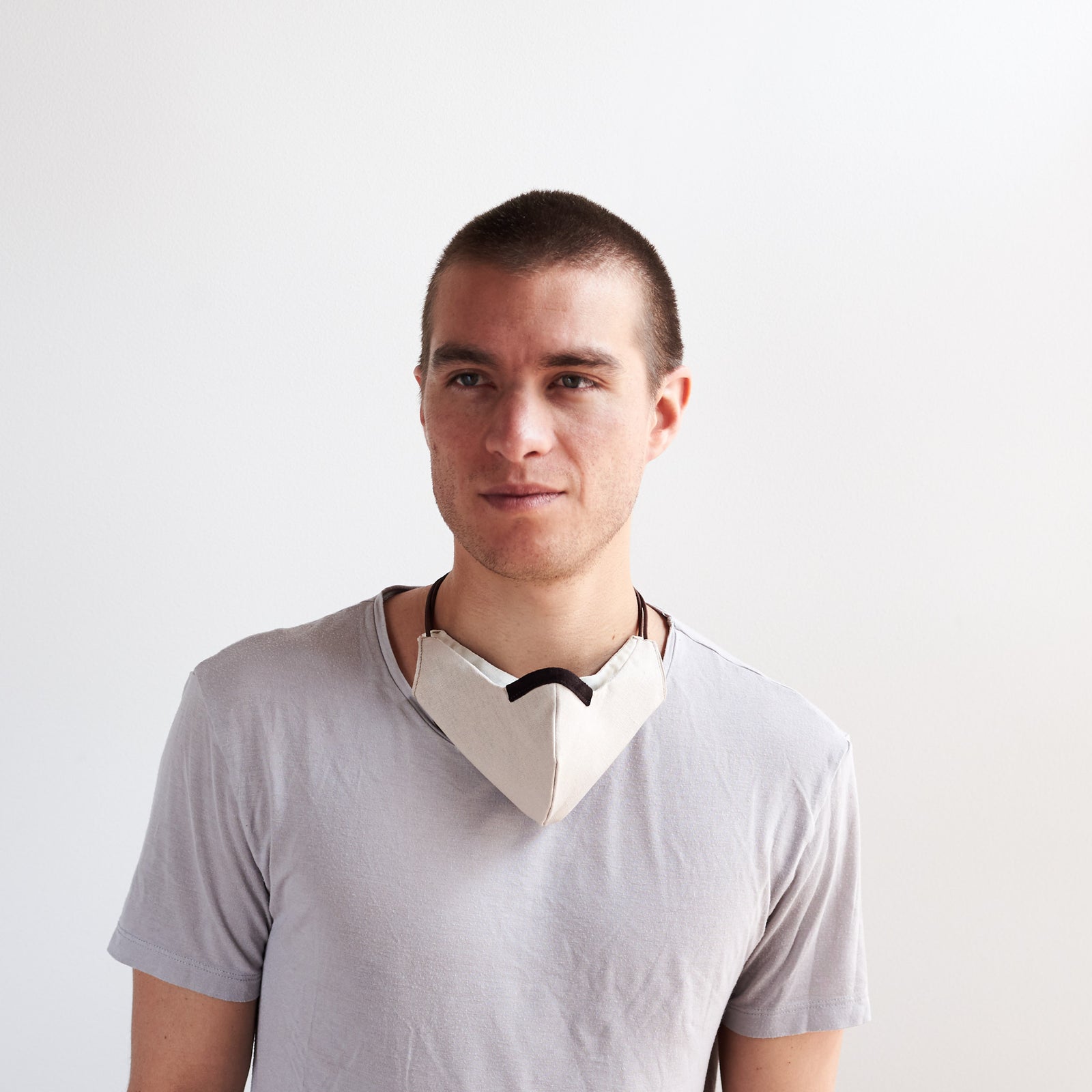 Front view. Linen Face Mask by Capra Leather