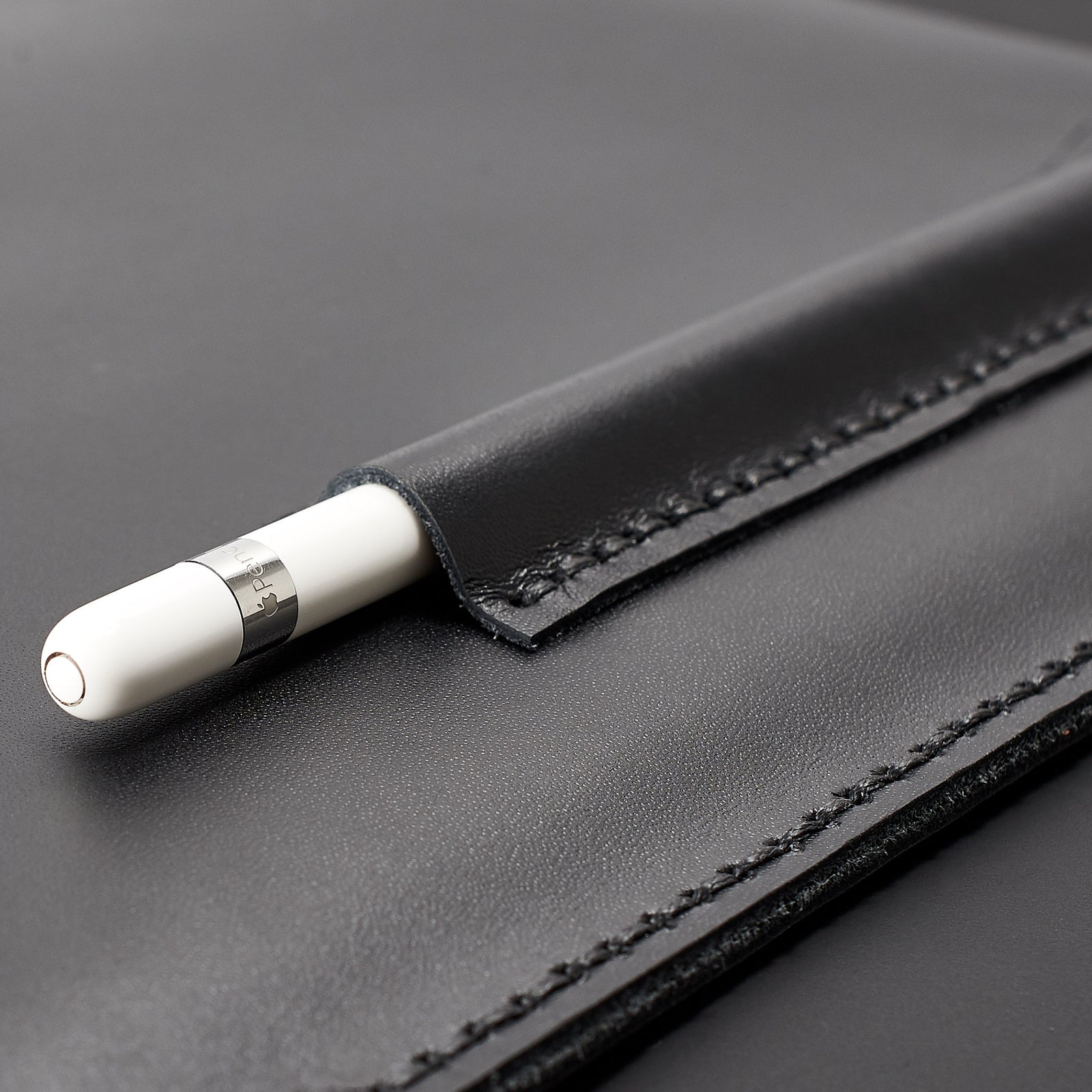 Apple Pencil holder detail. Capra Leather iPad pro leather sleeve. Black leather sleeve for iPad pro 10.5 inch 12.9 inch. Mens gifts