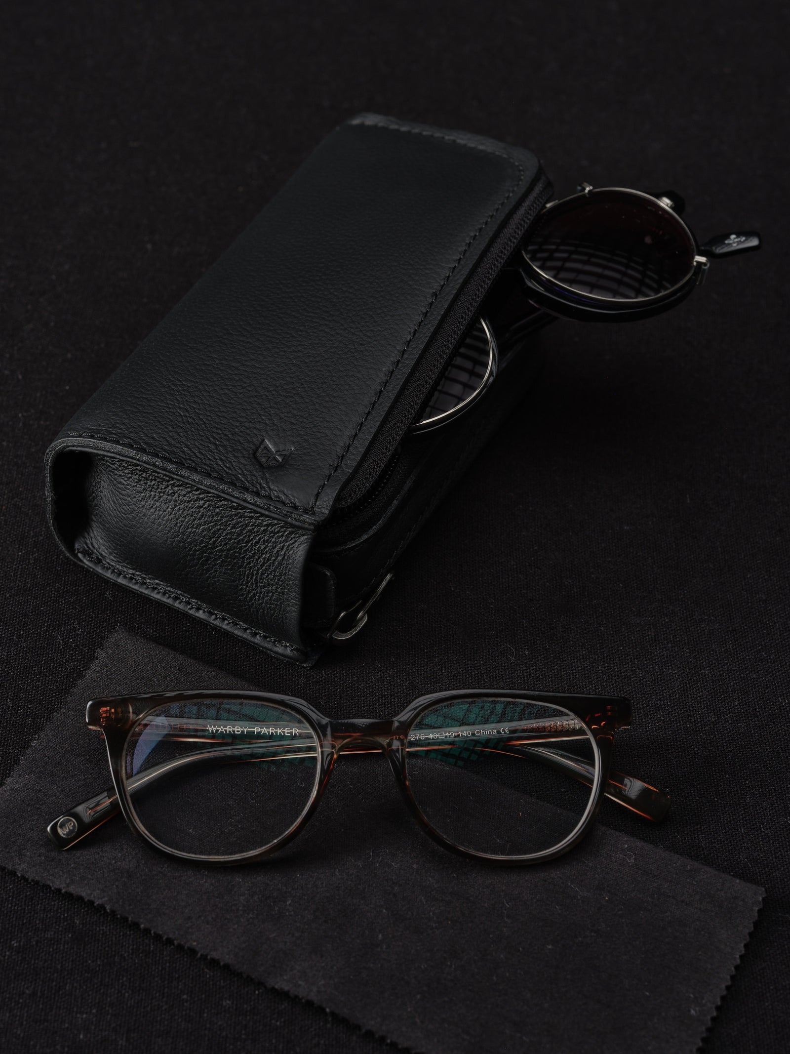 Double Glasses Case · Black