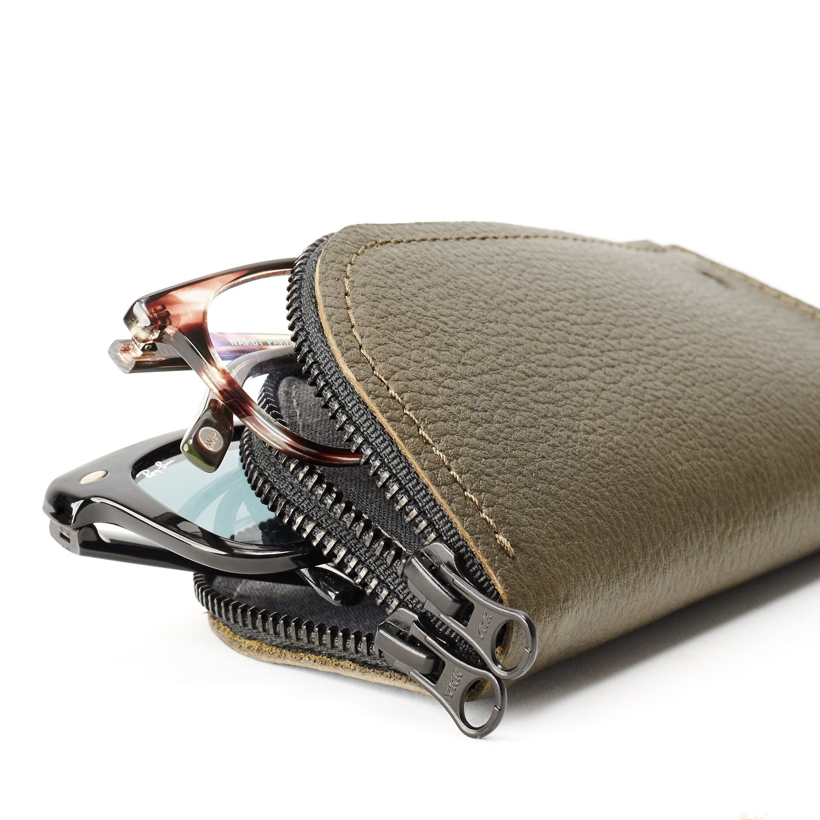 Dual compartment eyewear sleeve. Handmade green leather glasses case with double compartment for sunglasses and reading glasses