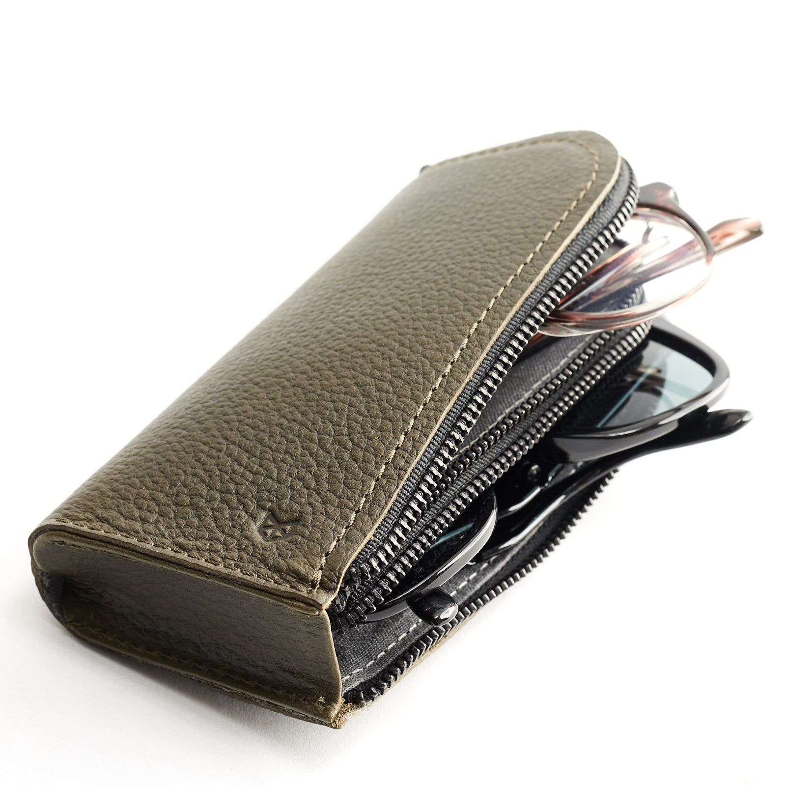 Unique mens sleeve. Handmade green leather glasses case with double compartment for sunglasses and reading glasses