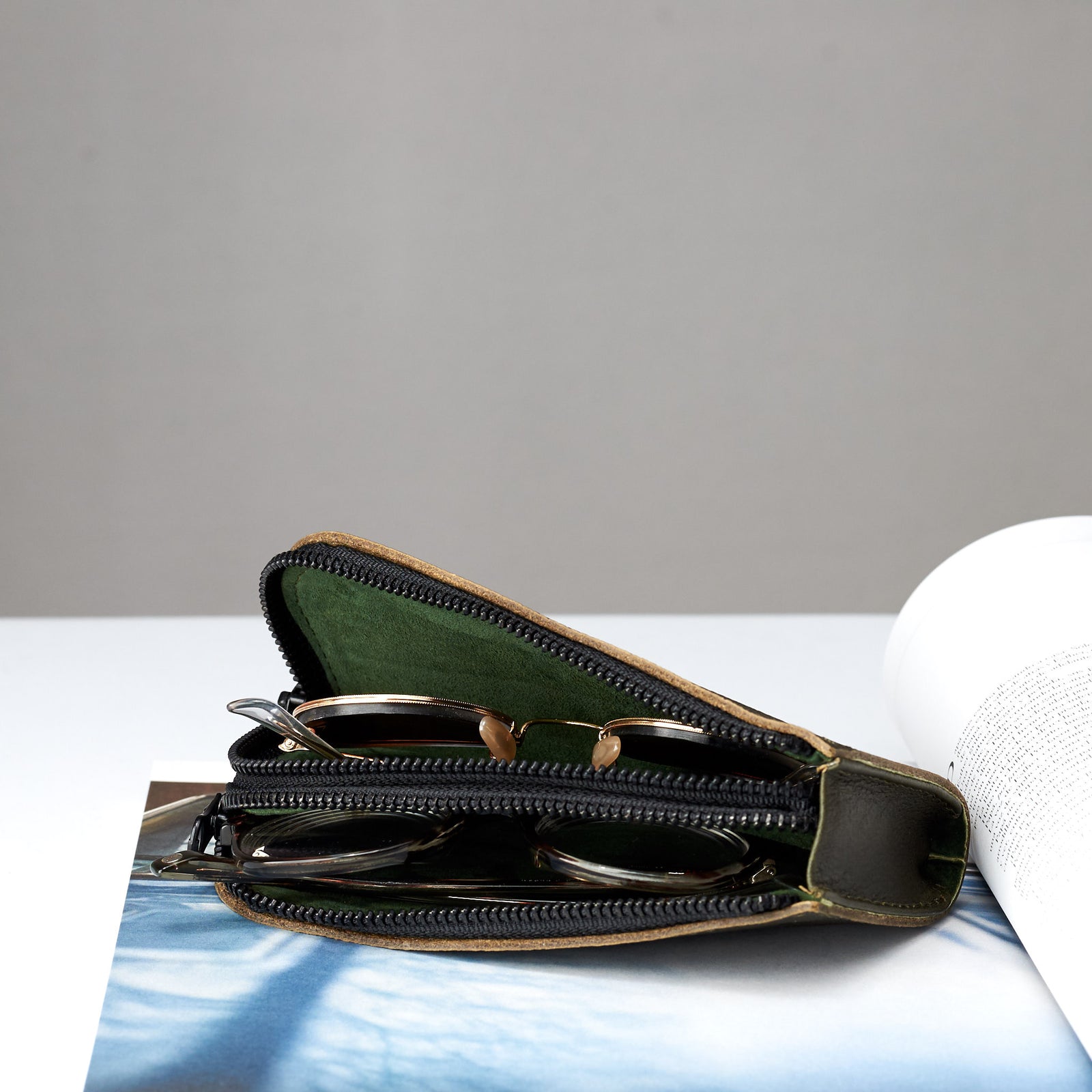 Style double glasses case suede interior by Capra Leather