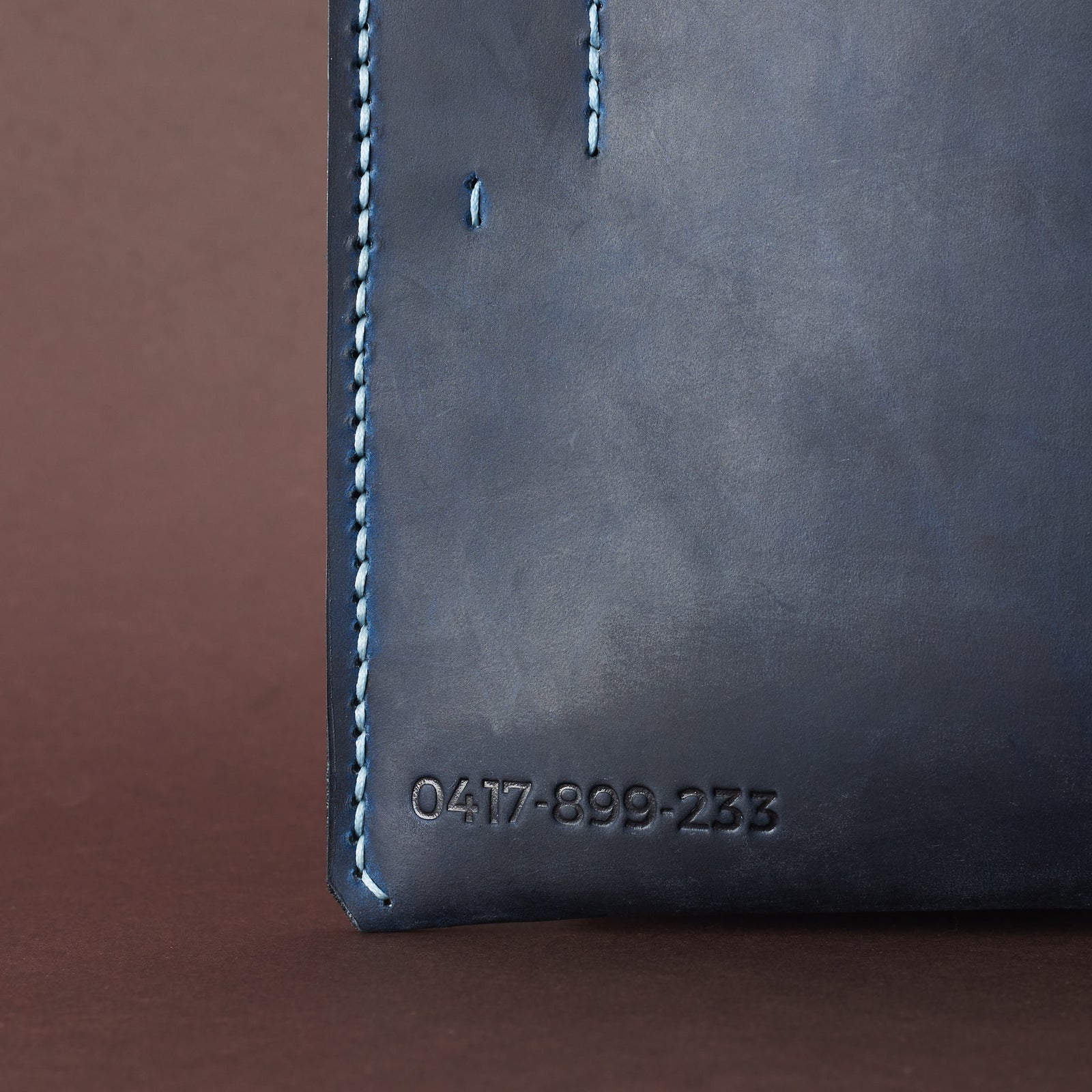 ASUS case ZenBook engraving detail . Draftsman 5 made by Capra Leather.
