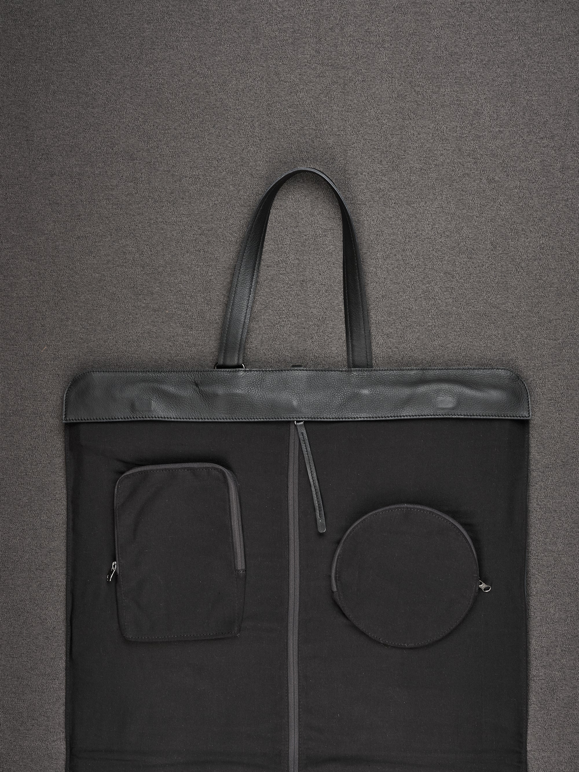 Linen Interior. Travel Suit Bag Black by Capra Leather