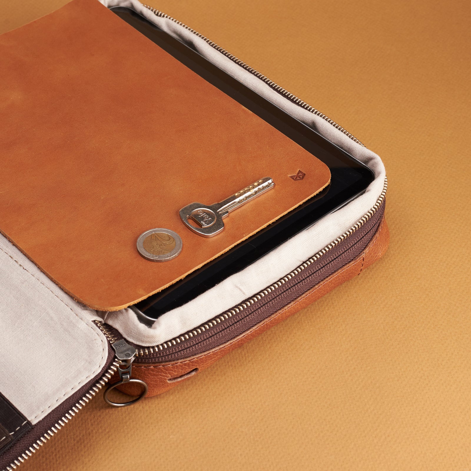 Anti scratch divider. Best travel "tech organizer" tan by Capra Leather