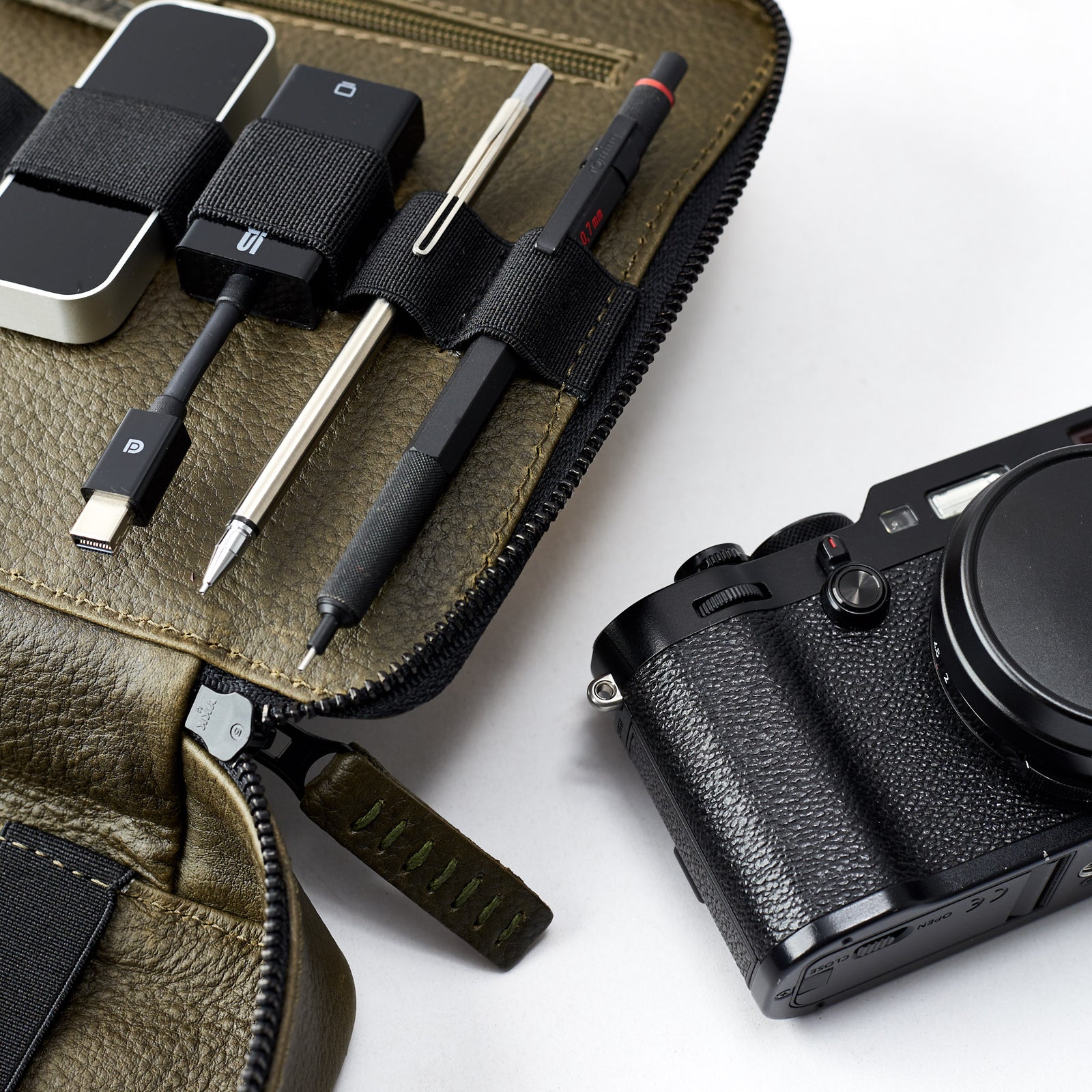 Green tech organizer travel. Tech gear bag by Capra Leather