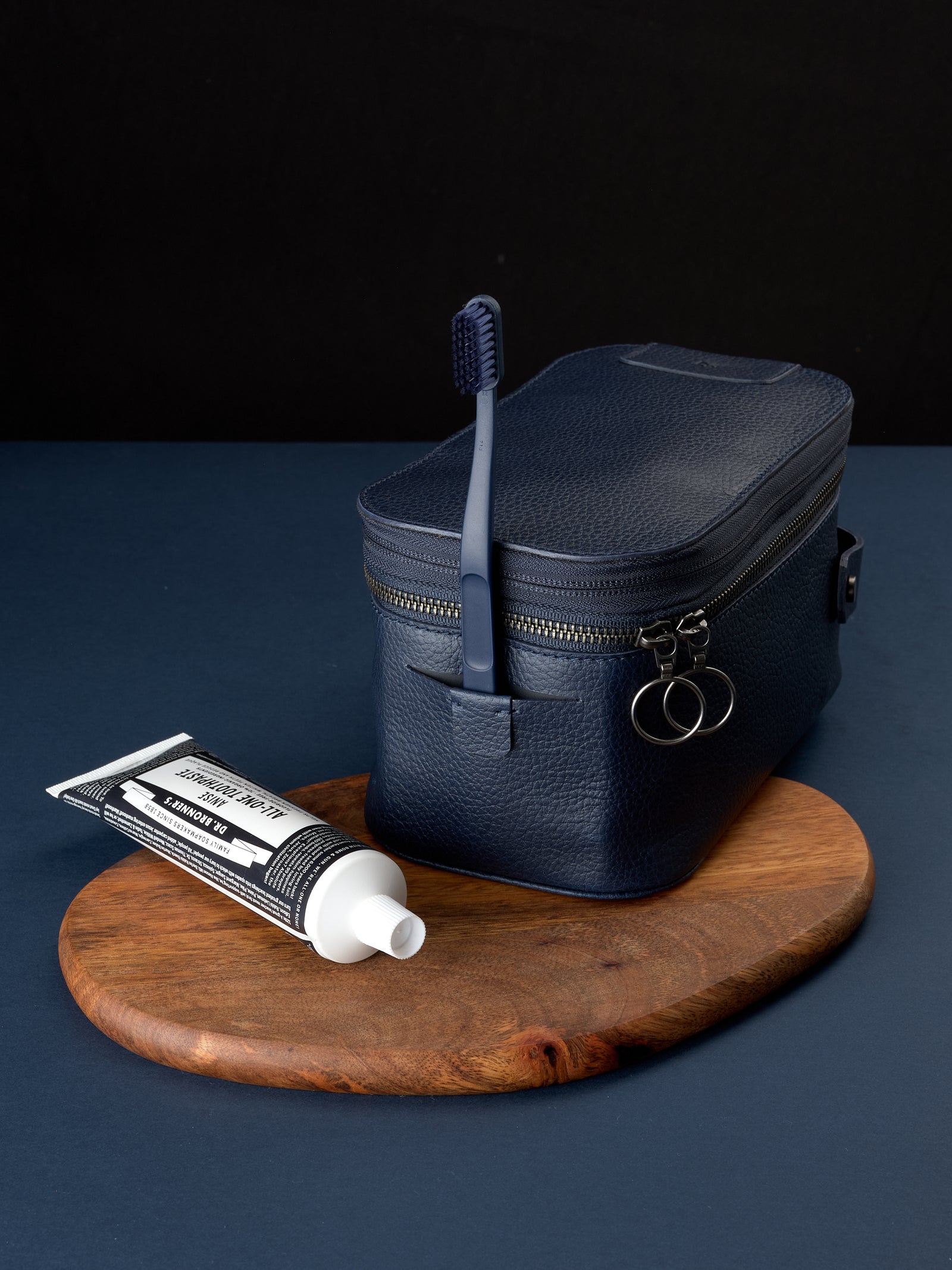 Leather dopp kit navy by Capra