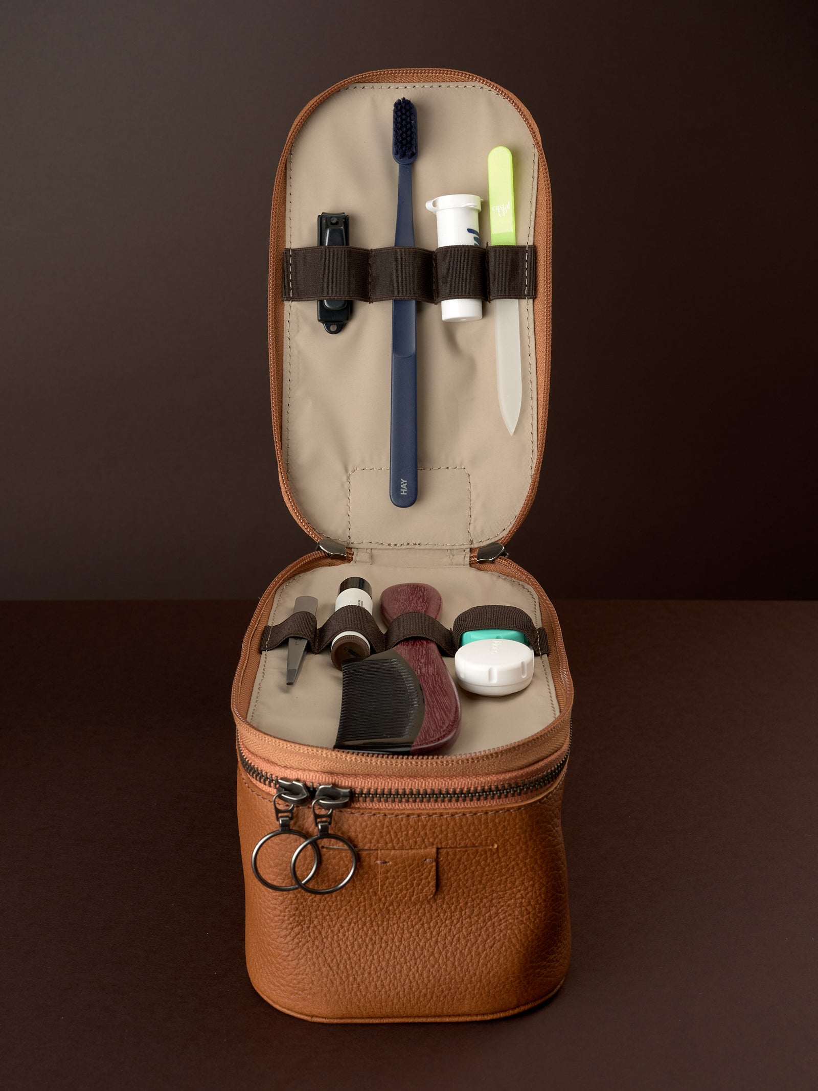 Designer toiletry bag tan by Capra Leather