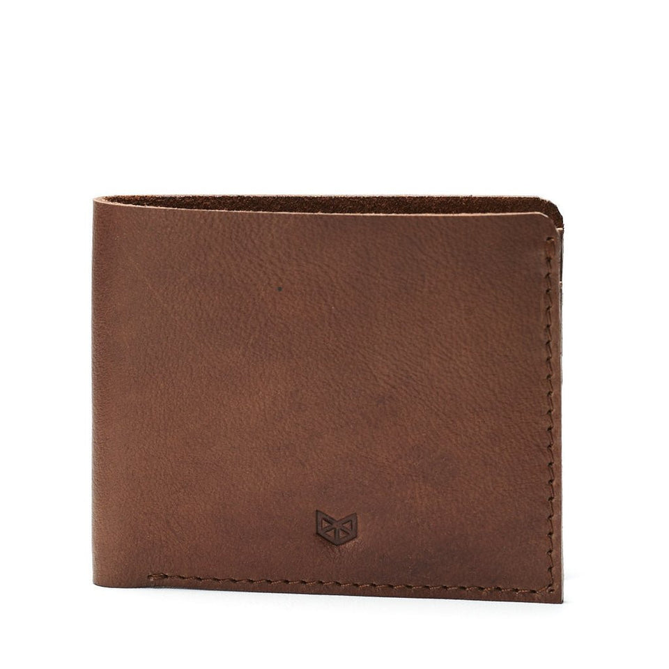 WHY SHOULD YOU CHOOSE A SLIM WALLET?