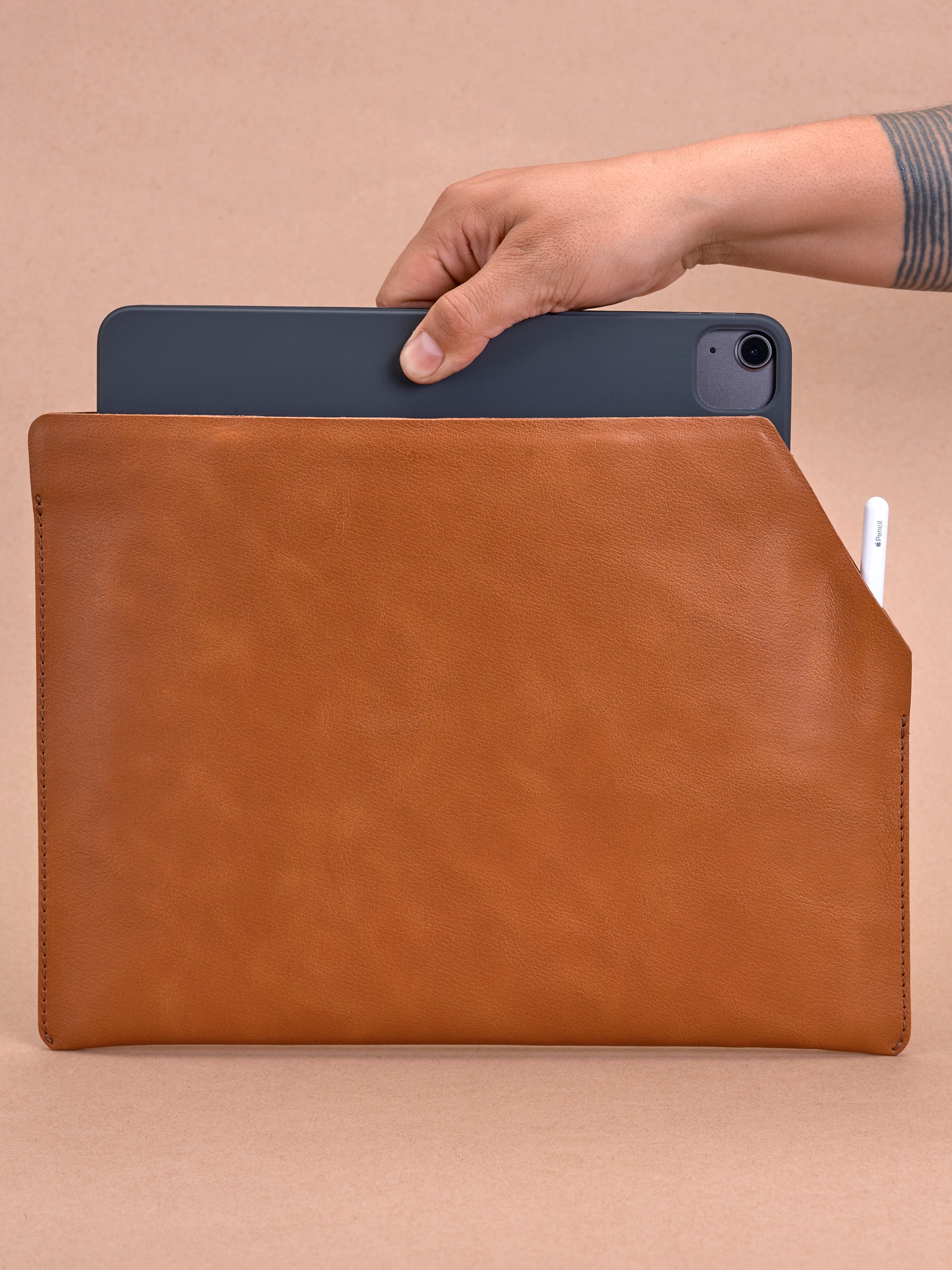 iPad air case with pencil holder tan by Capra Leather