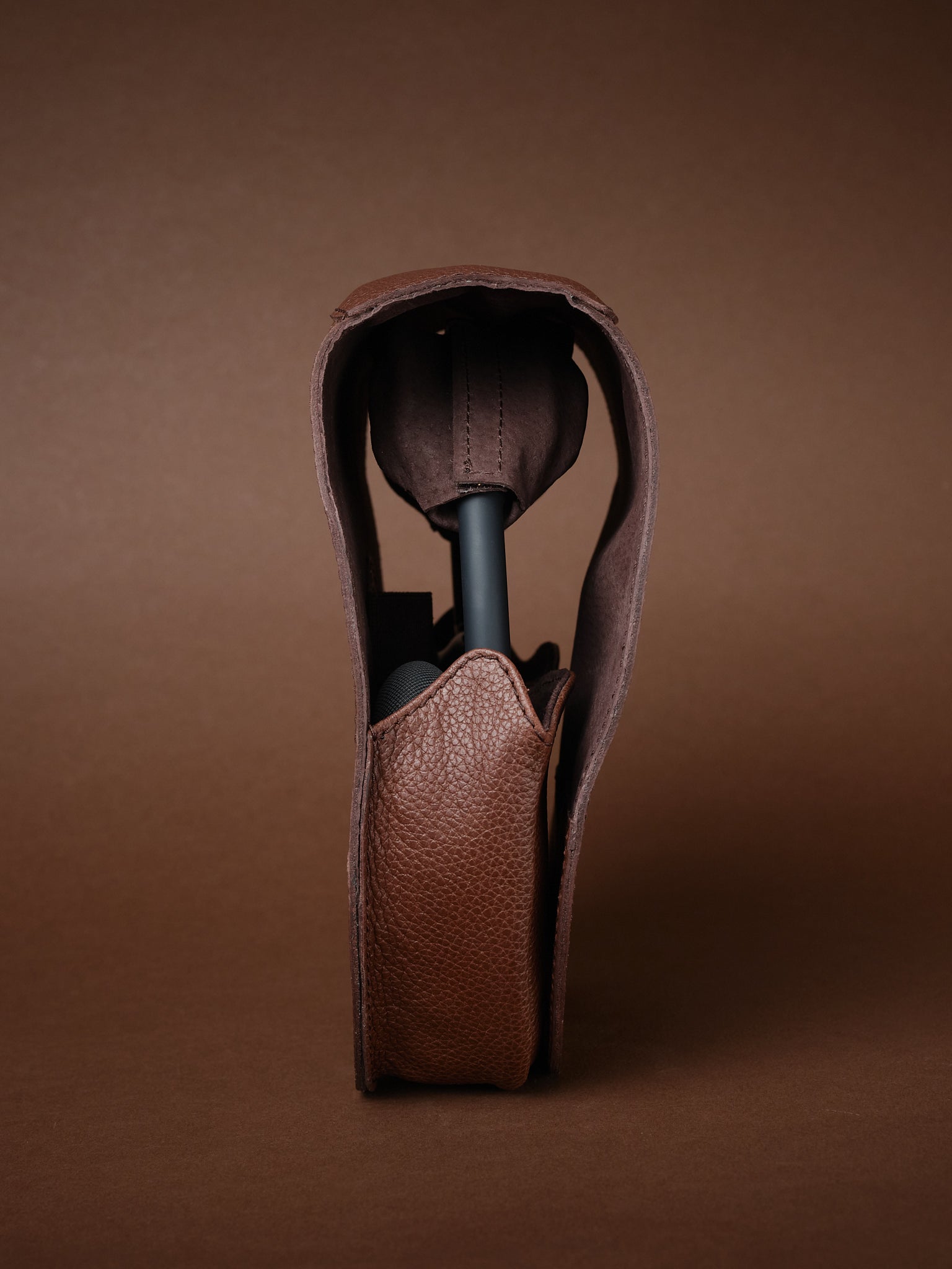 AirPod Max Smart Case Brown by Capra Leather