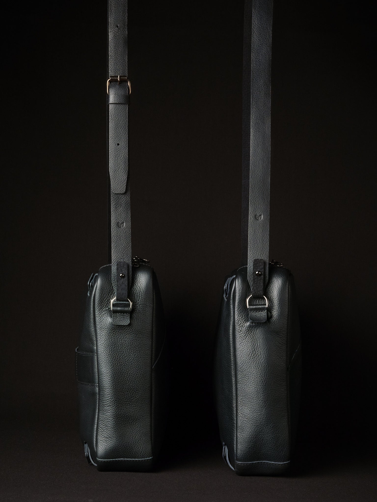 Optional Adjustable Shoulder Strap. Black Leather Briefcases by Capra