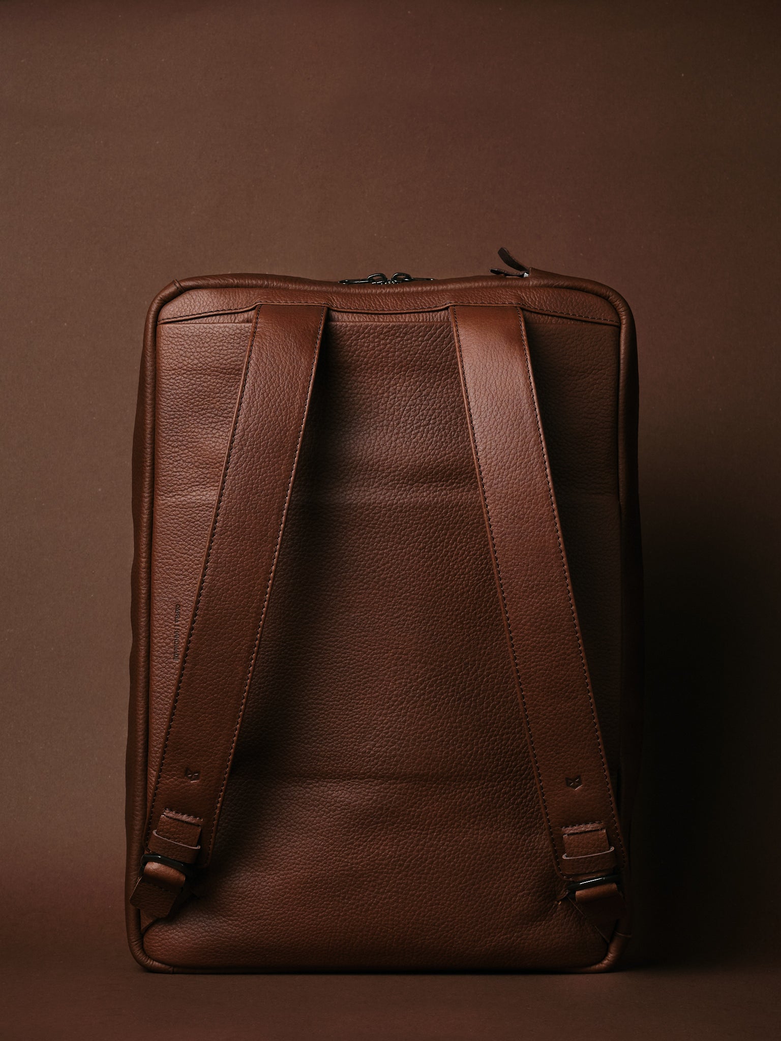 Hideaway shoulder straps. Tech Backpack. Backpack Briefcase Hybrid Brown by Capra Leather