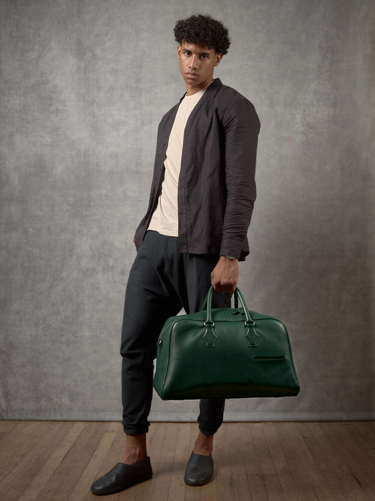 Travel Bag for Men. Weekend Bags Green by Capra Leather
