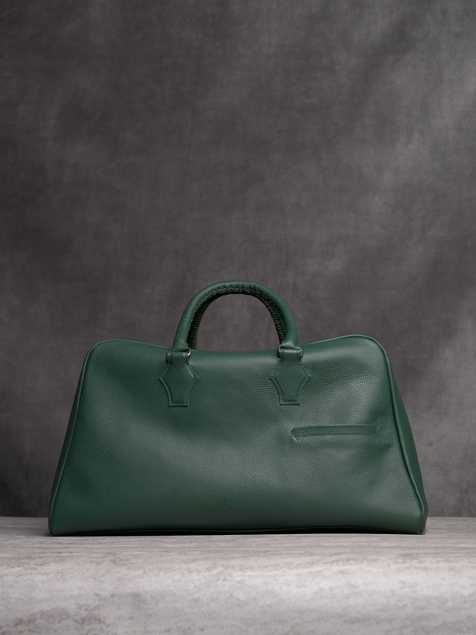 Easy-access Exterior Pocket. Mens Weekend Bags Green by Capra Leather