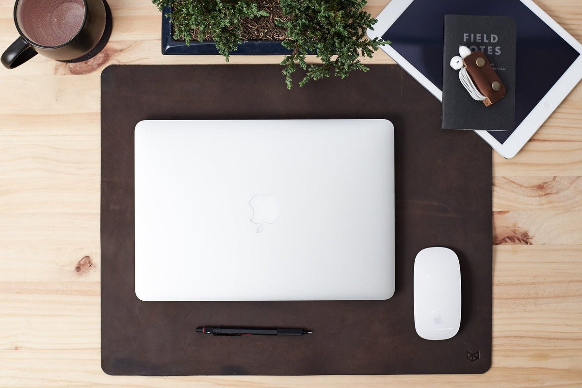 Custom Size Desk Pad · 13x18 IN · Marron