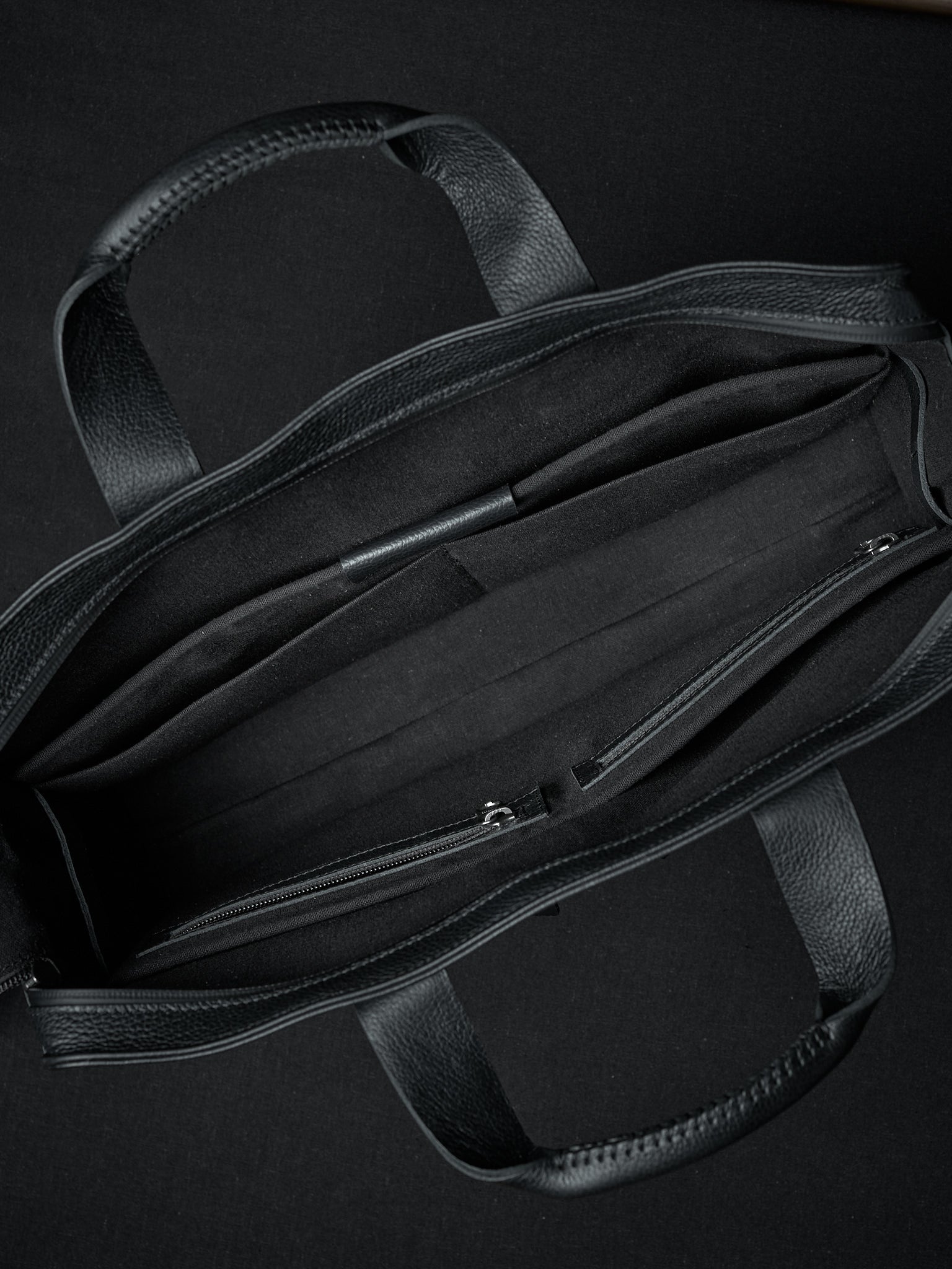 Linen Interior. Luxury Briefcase Black by Capra Leather