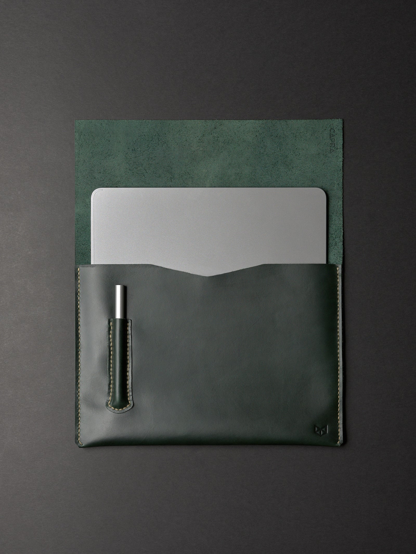 Handmade Draftsman 2 reMarkable Tablet Case · Green by Capra Leather