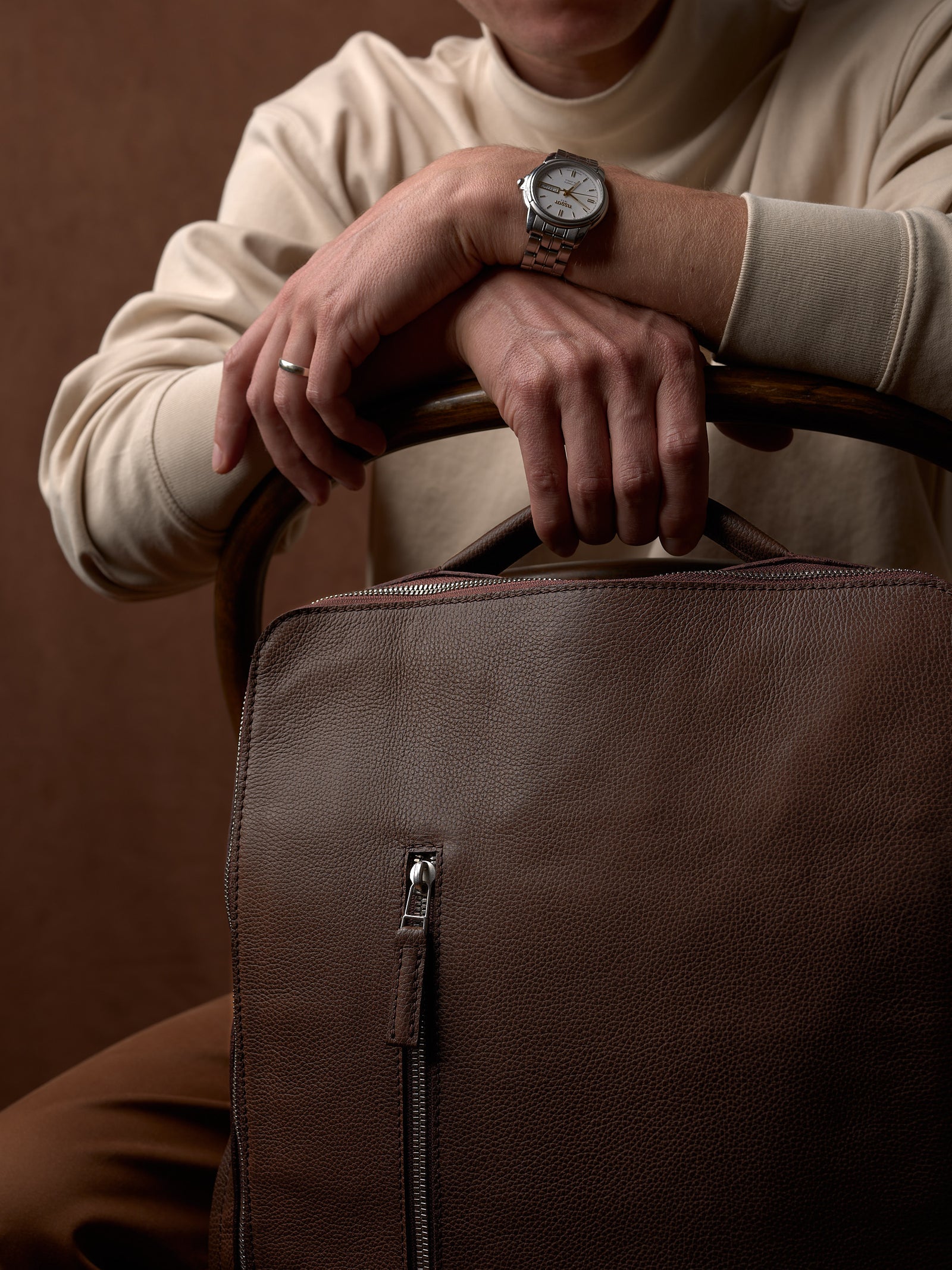 Suede and leather backpack made for men. Soft finish in leather. Comfortable and soft feeling. Leather accessories for men. Premium materials. Made in leather by Capra Leather.