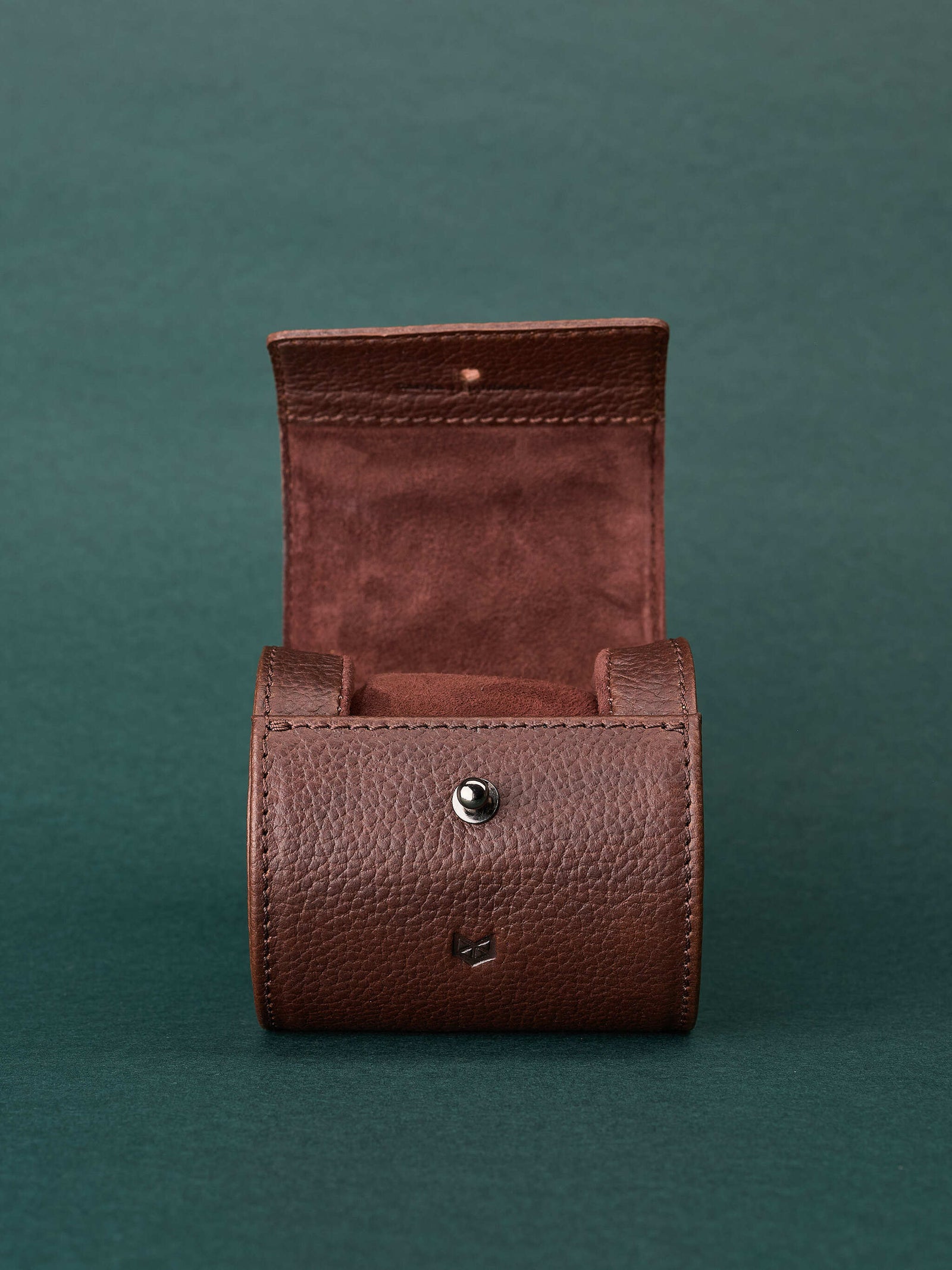 Nickel pin closure. Single watch box for men brown by Capra Leather