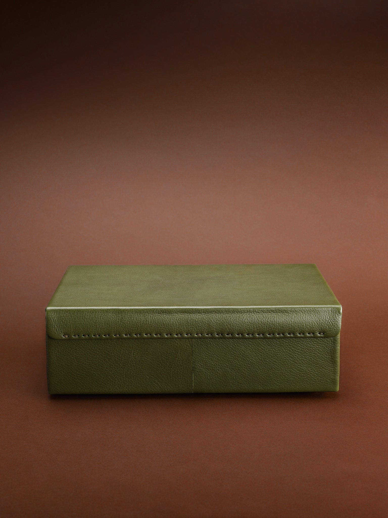 Hand-stitched Hinge. Best Watch Box Green by Capra Leather
