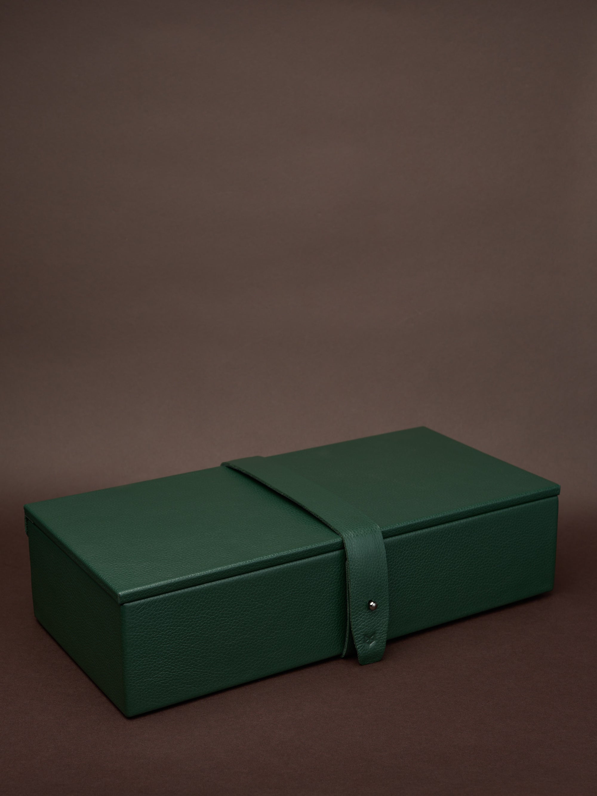 Travel Strap. Leather case for Watches. Watch Case Holder Green by Capra Leather.