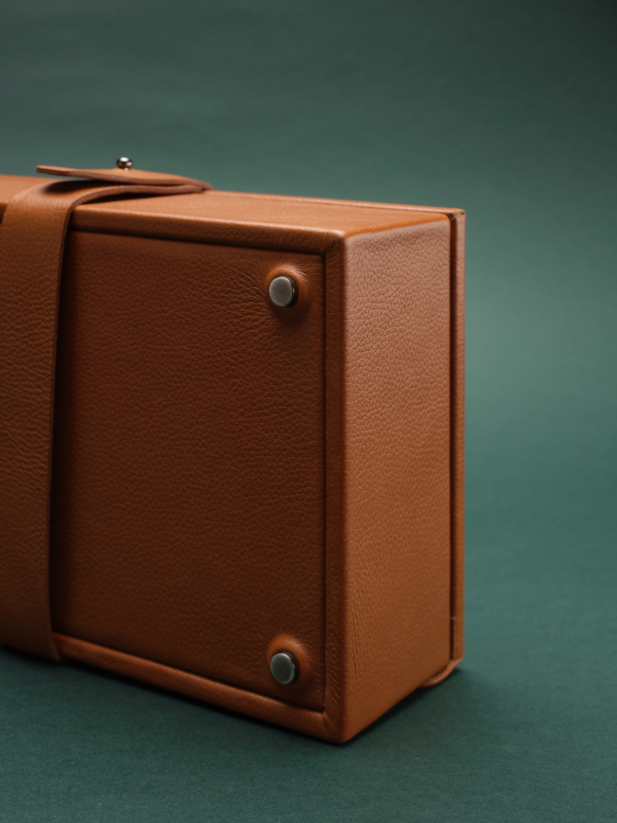 Metallic feet. Leather Watch Box Tan by Capra Leather