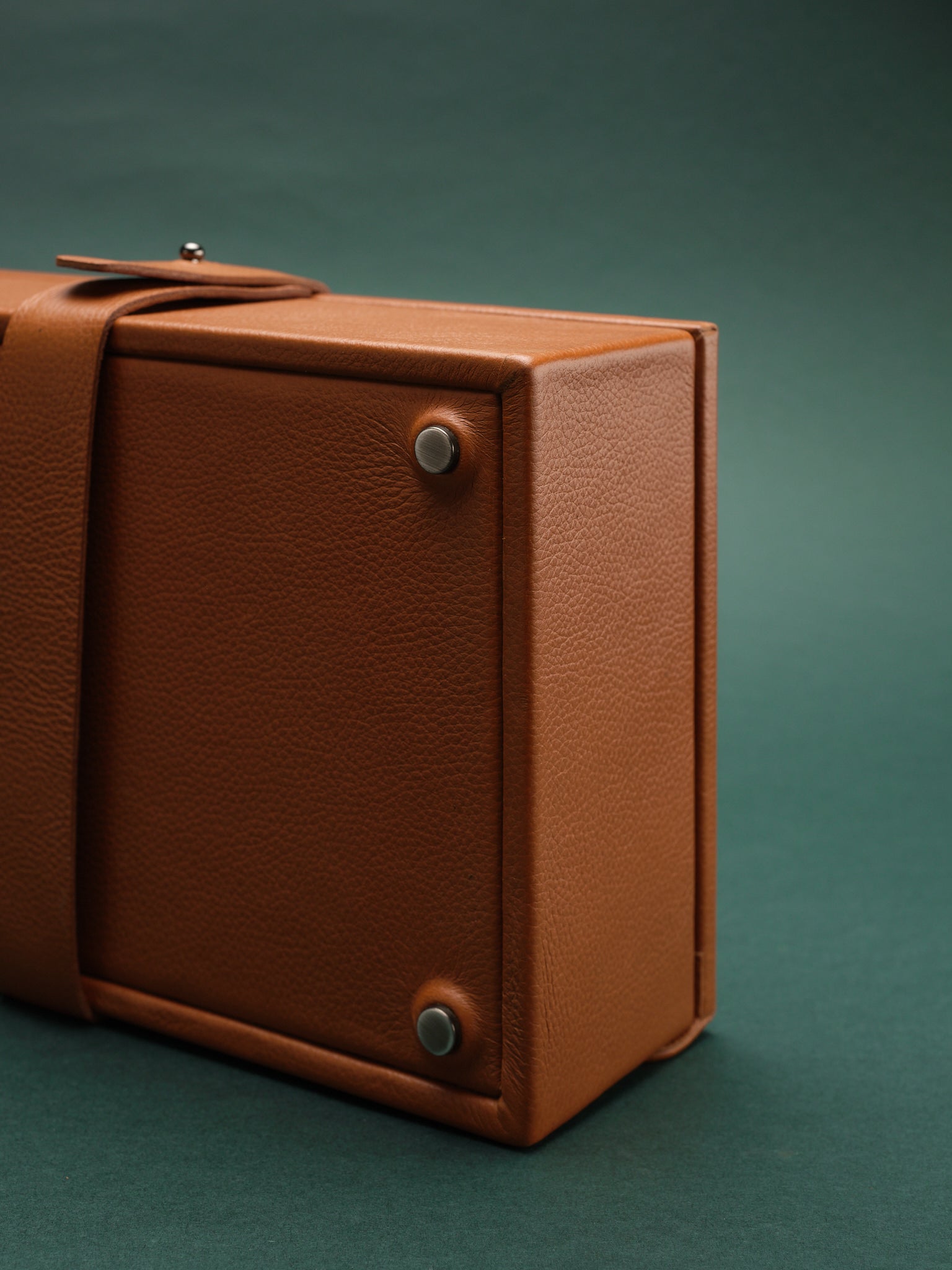 Metallic feet. Leather Watch Box Tan by Capra Leather