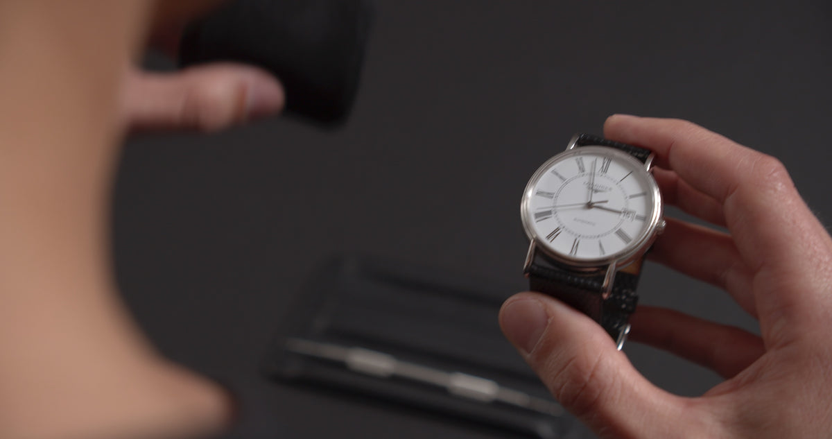 Travel Watch Case film by Capra Leather