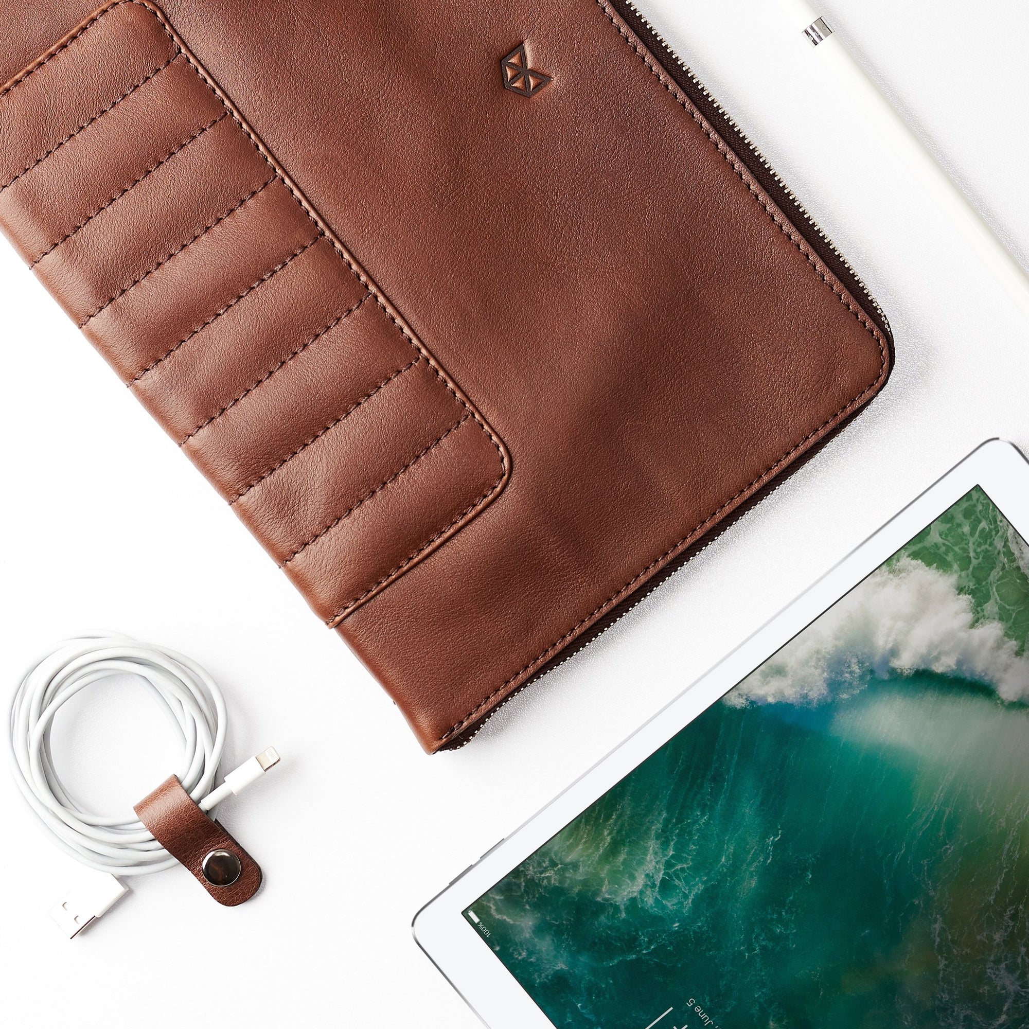 Apple accessories.  Brown Leather Laptop Portfolio Case. Laptops & devices Bag.