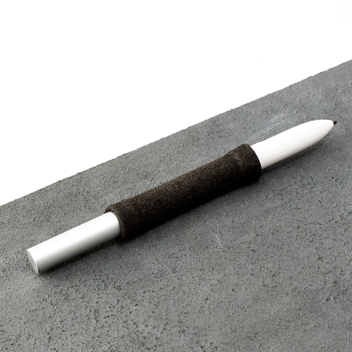 Soft interior. ASUS Zenbook Pro Duo Black leather case with pen holder. ASUS laptop mens folio