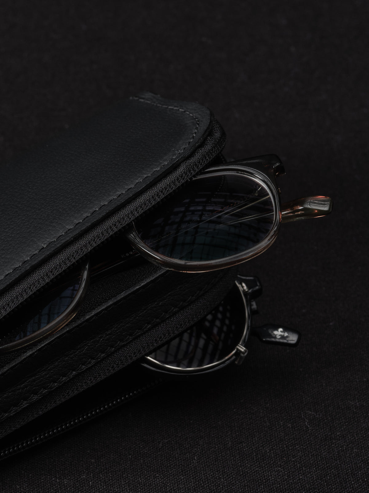 Double Glasses Case · Black