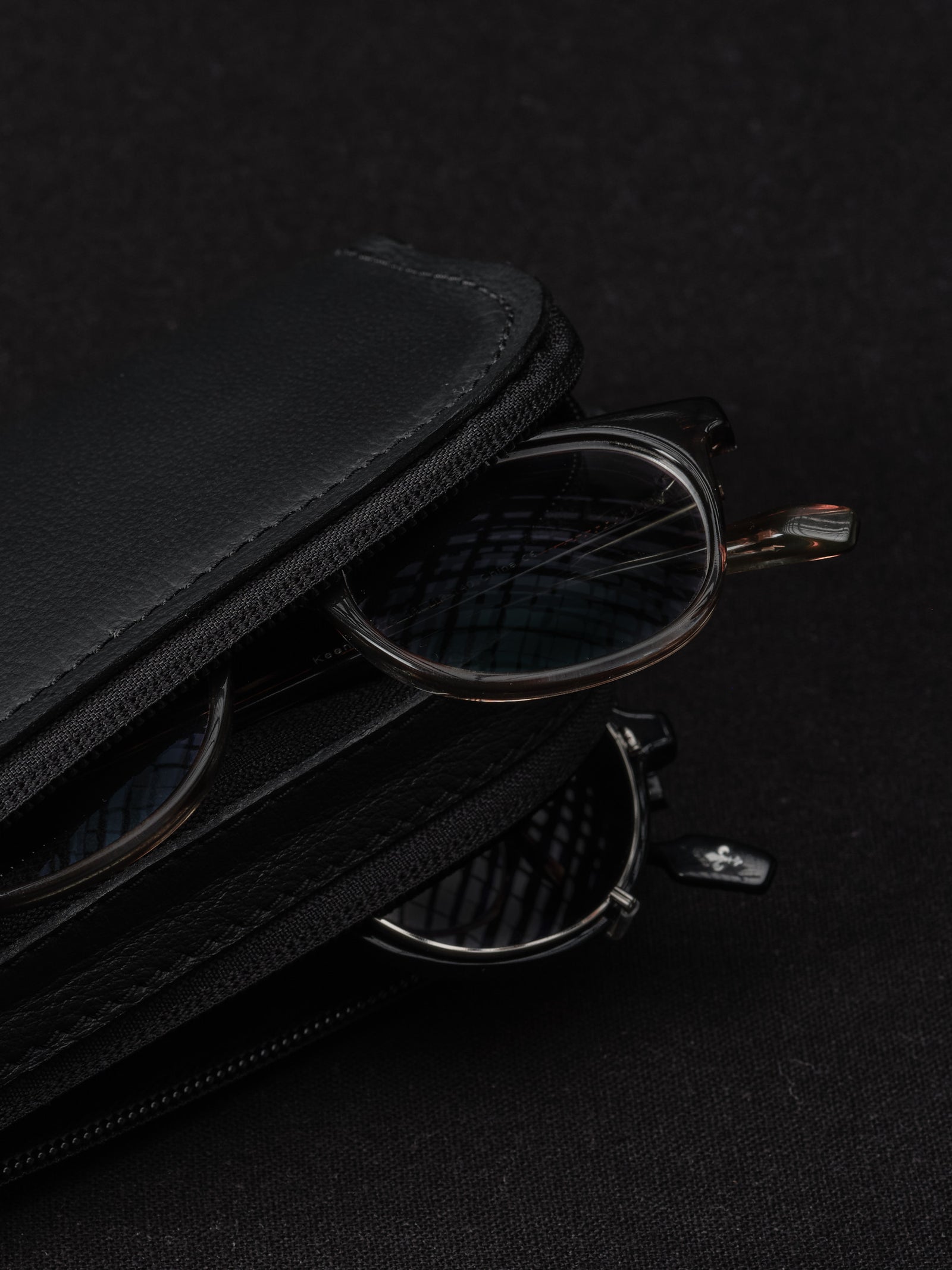 Double Glasses Case · Black