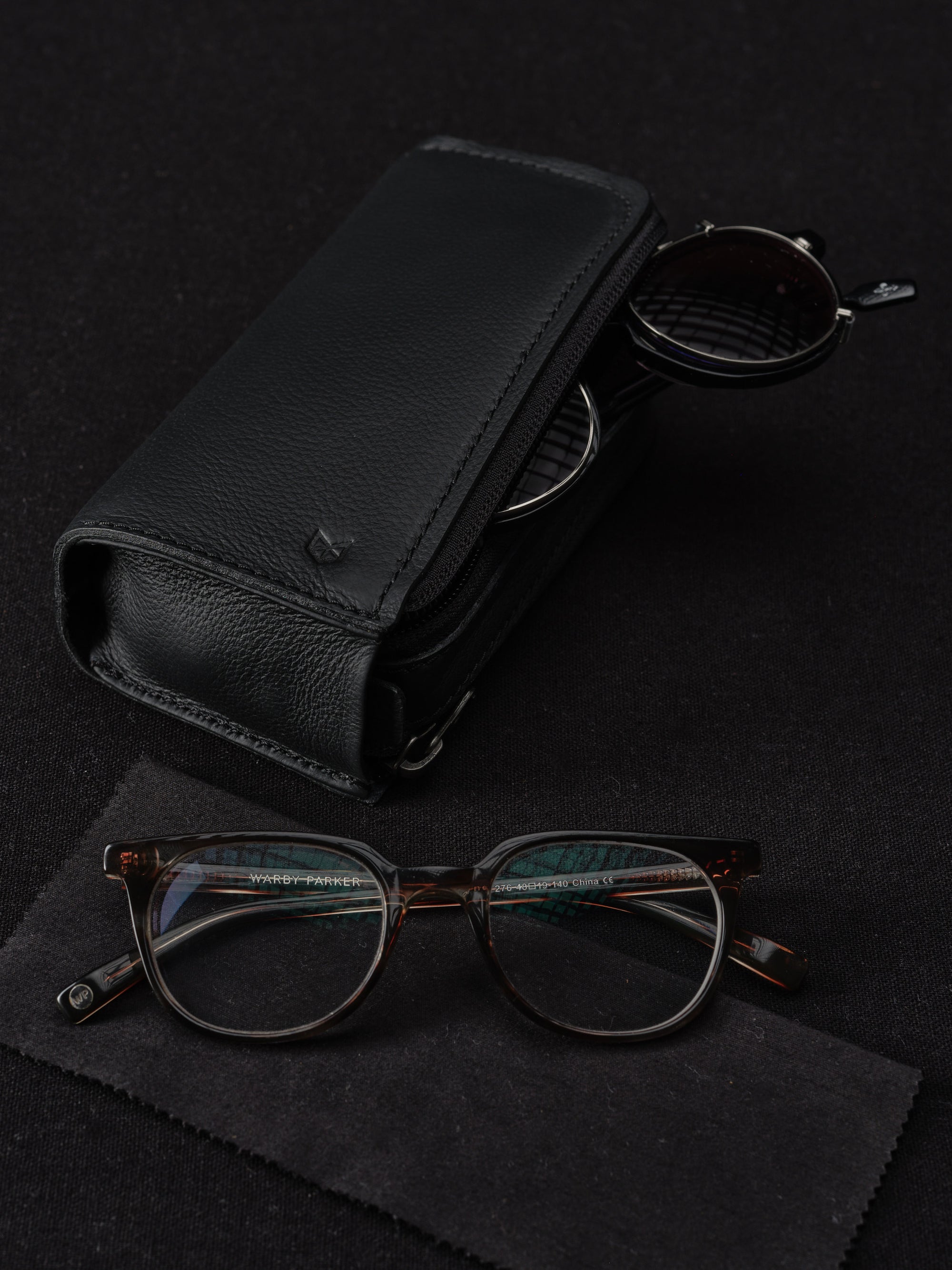 Double Glasses Case · Black