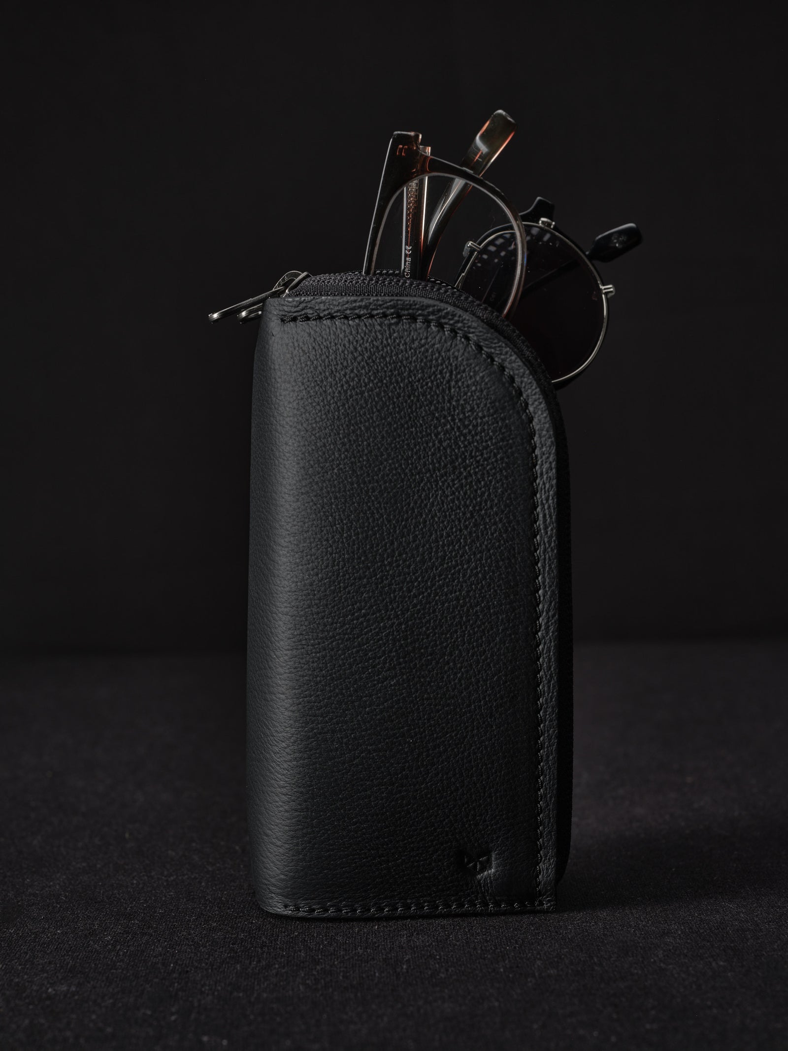 Double Glasses Case · Black