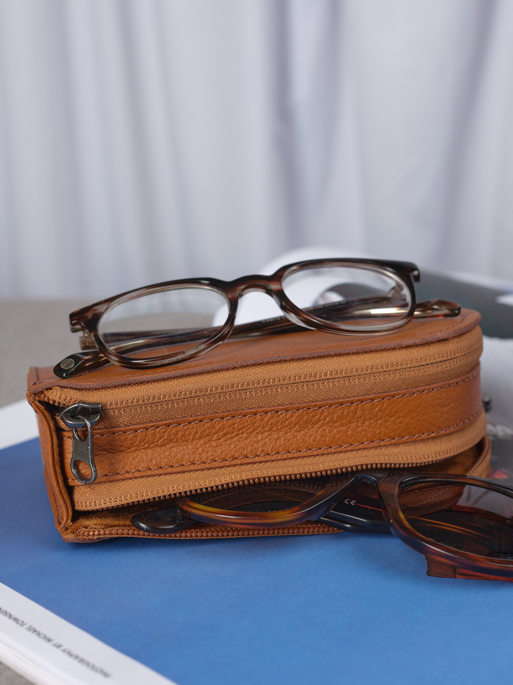 Leather sunglasses case tan by Capra