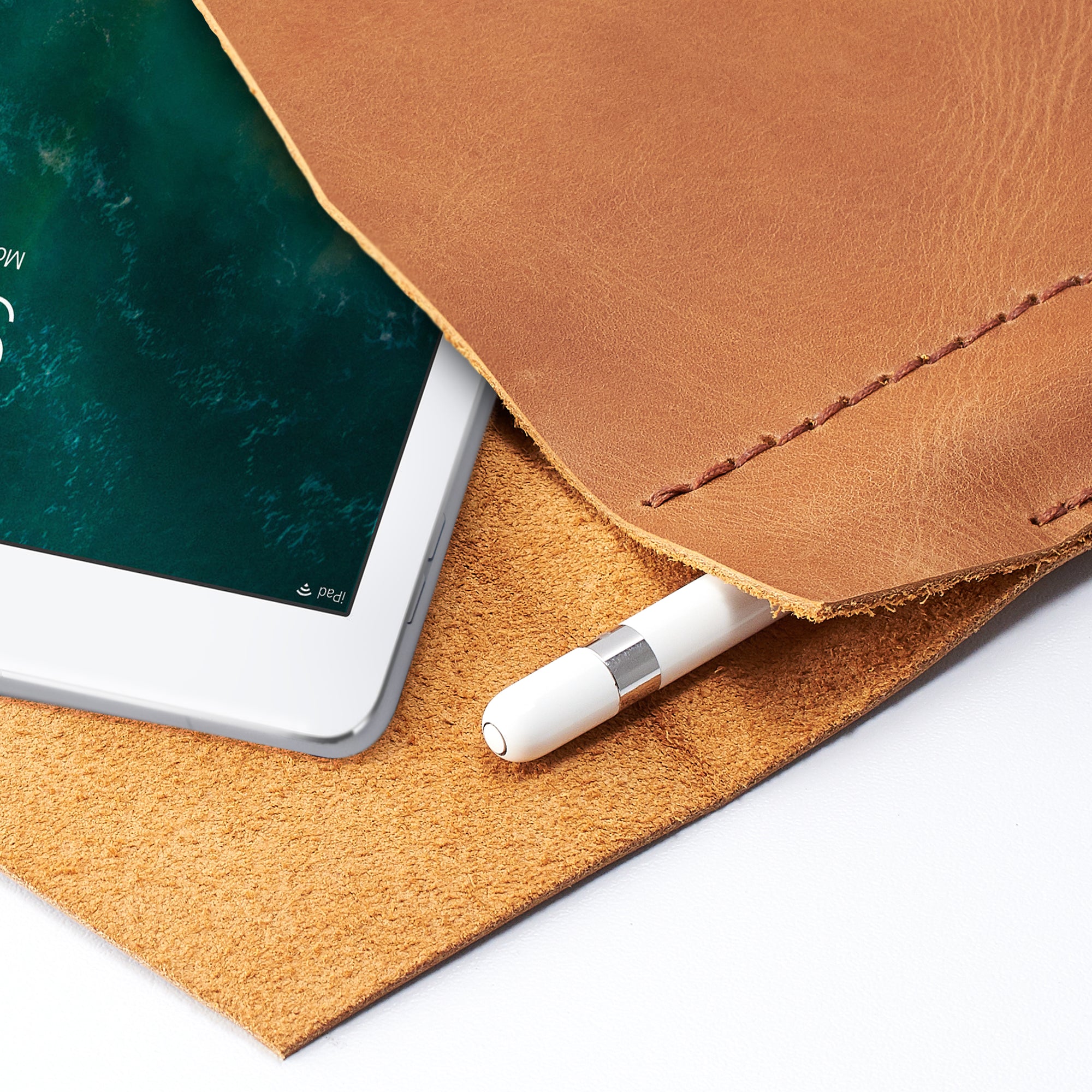 Apple pencil holder. Light brown leather sleeve for iPad pro. Case for iPad Pro 10.5 inch 12.9 inch. Mens gifts