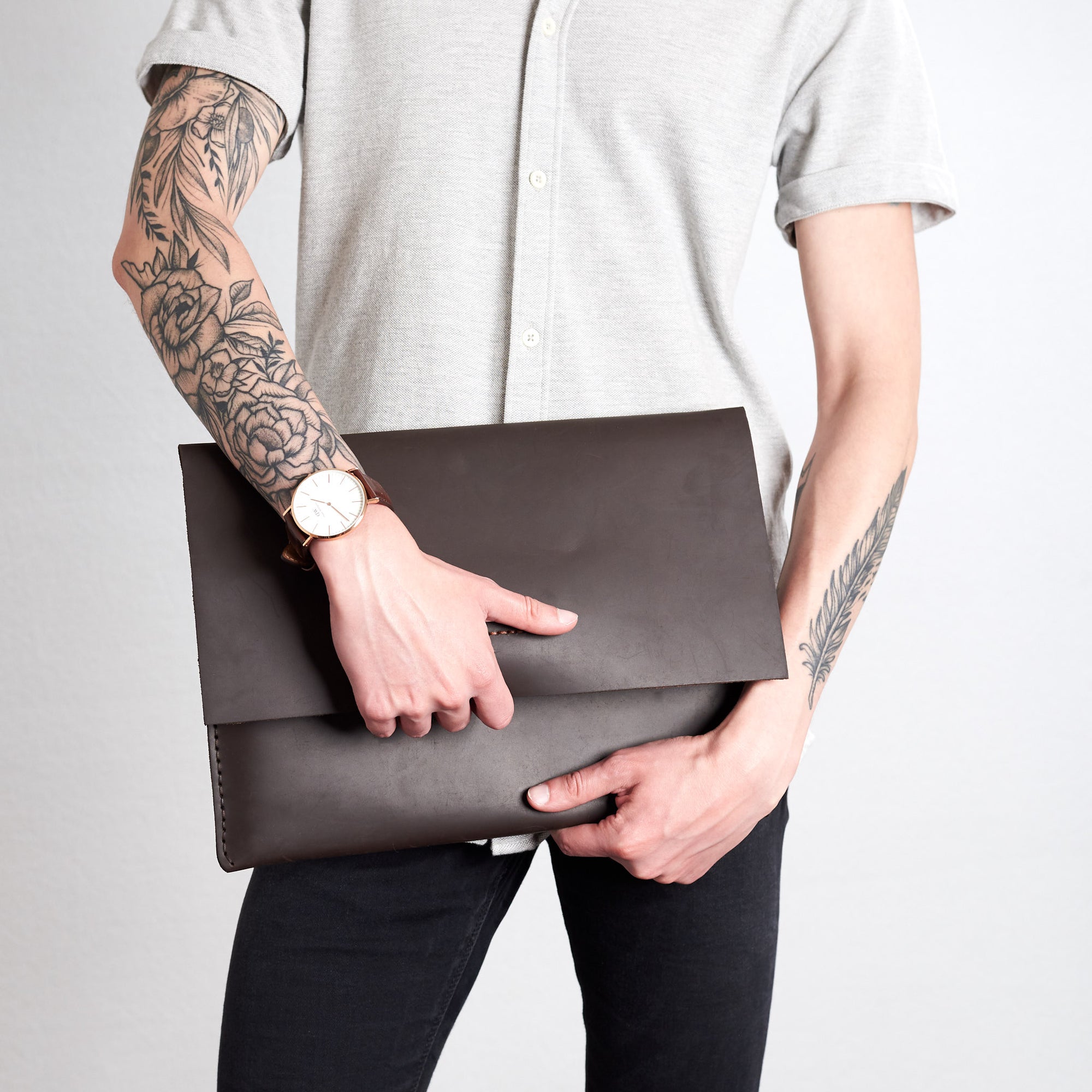 Style holding case. Marron draftsman 1 case by Capra Leather. Google pixel book sleeve.
