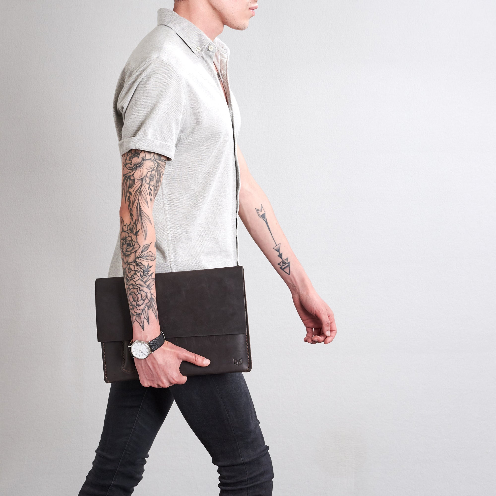 Style walking with case. Marron draftsman 2 case by Capra Leather. Microsoft Surface sleeve.