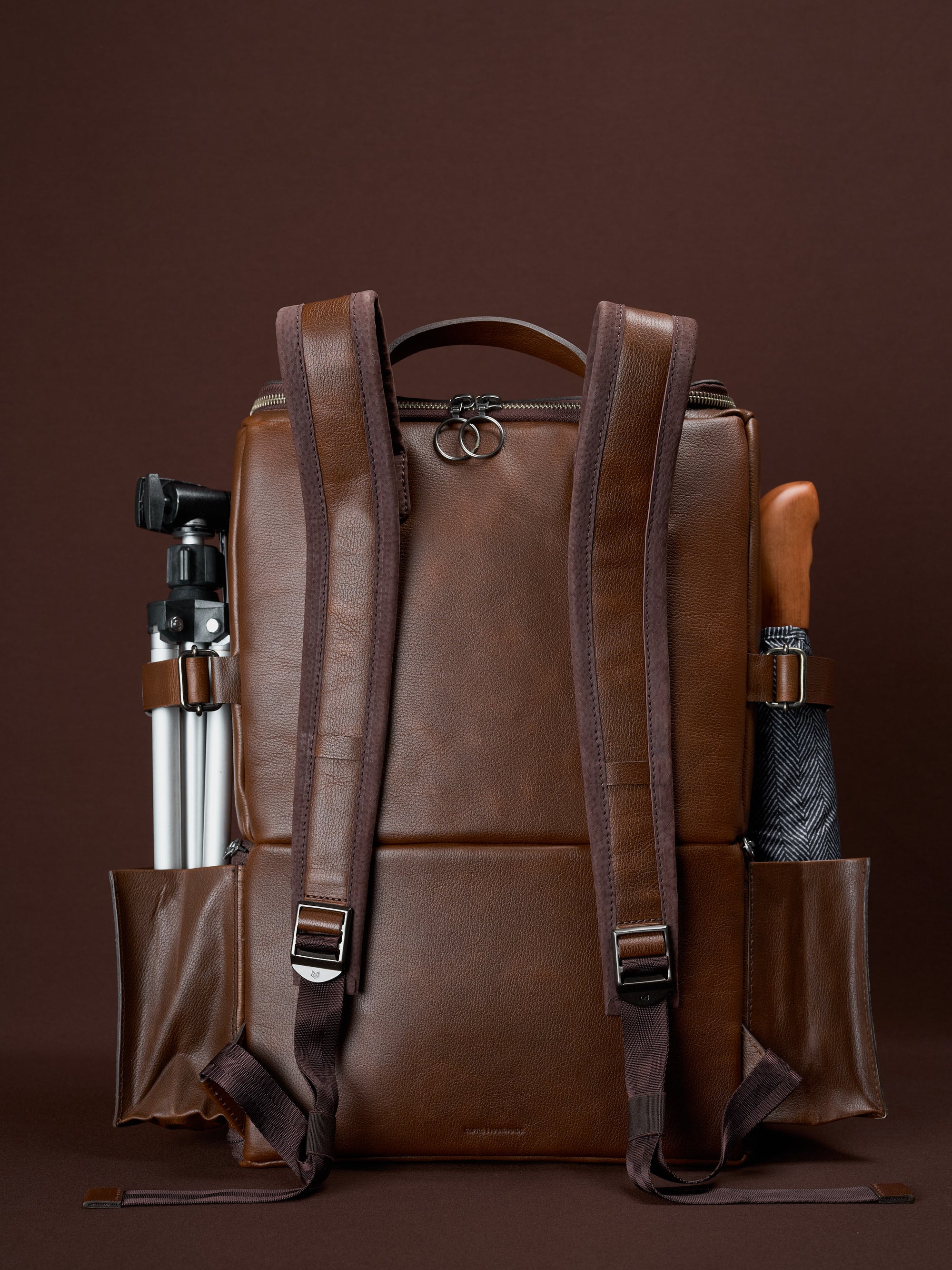 camera backpack brown by capra leather