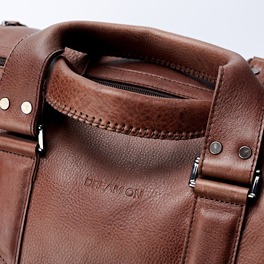 City style. Brown leather work out bag for mens gifts