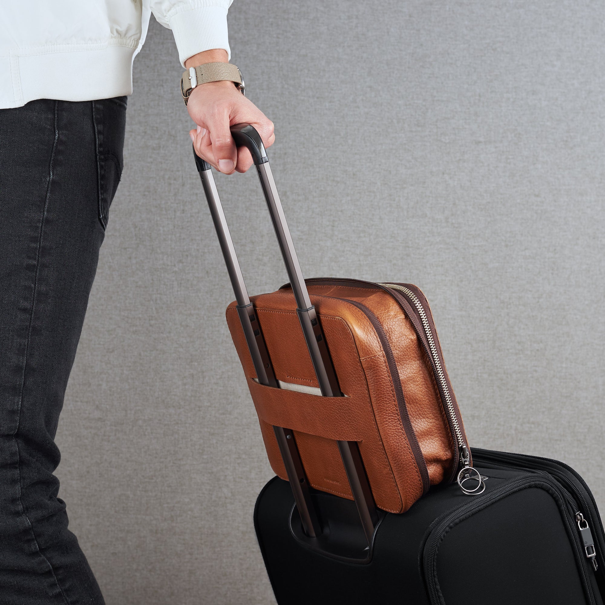 Discreet luggage strap. Tan travel gadget organizer by Capra Leather