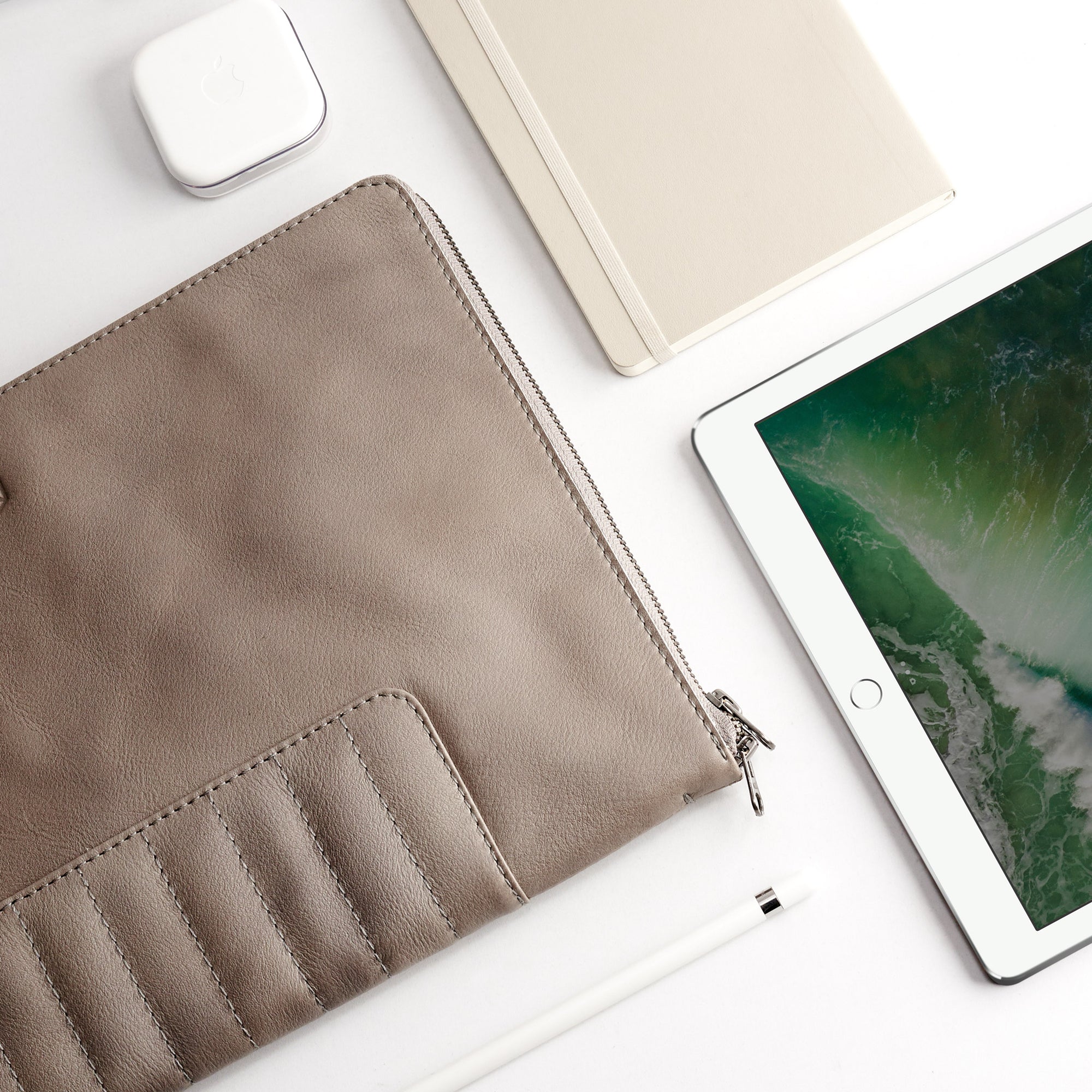 Apple accessories. Grey Leather Laptop Portfolio Case. Laptops & devices Bag.