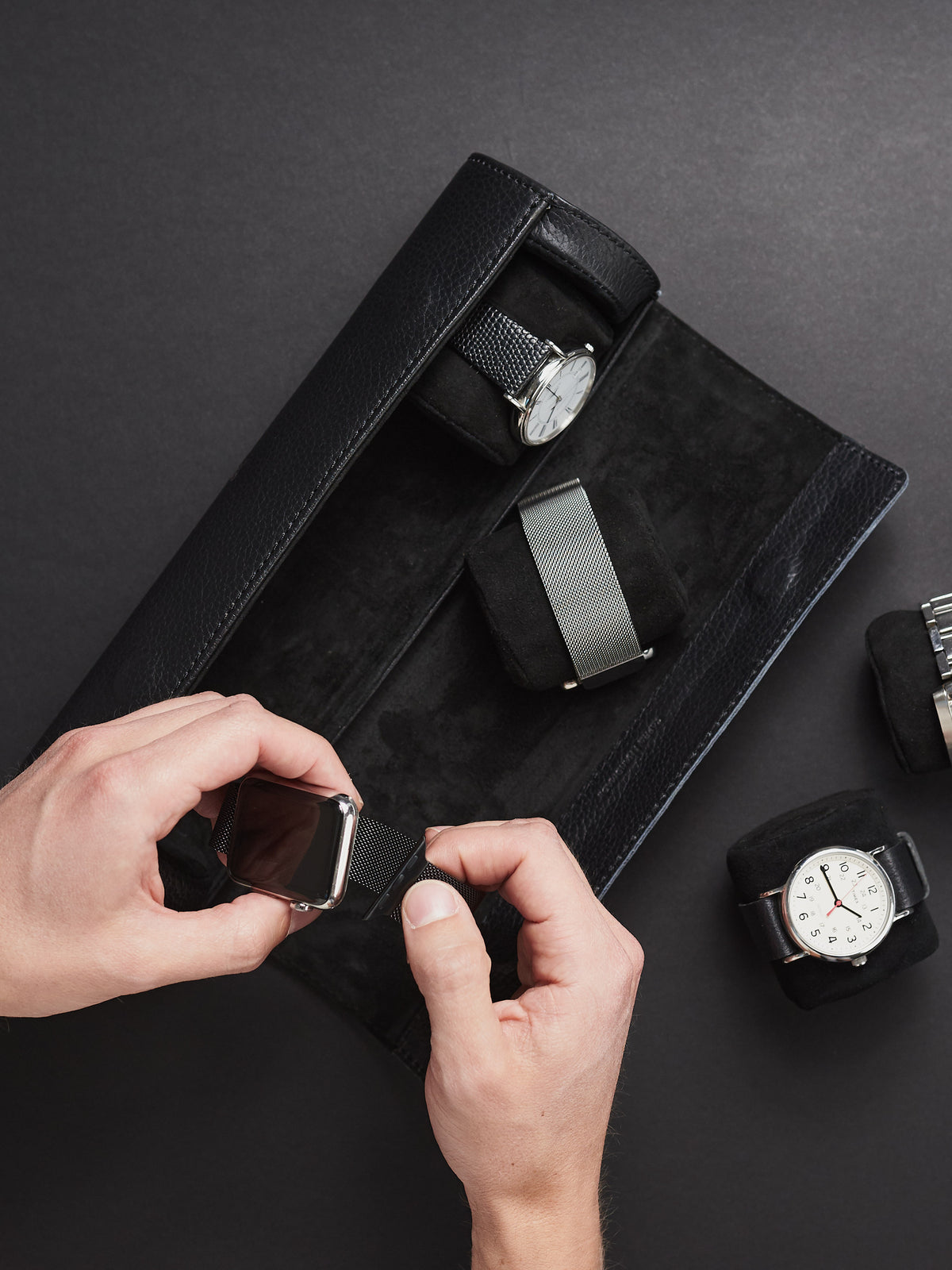 Apple Watch travel case black