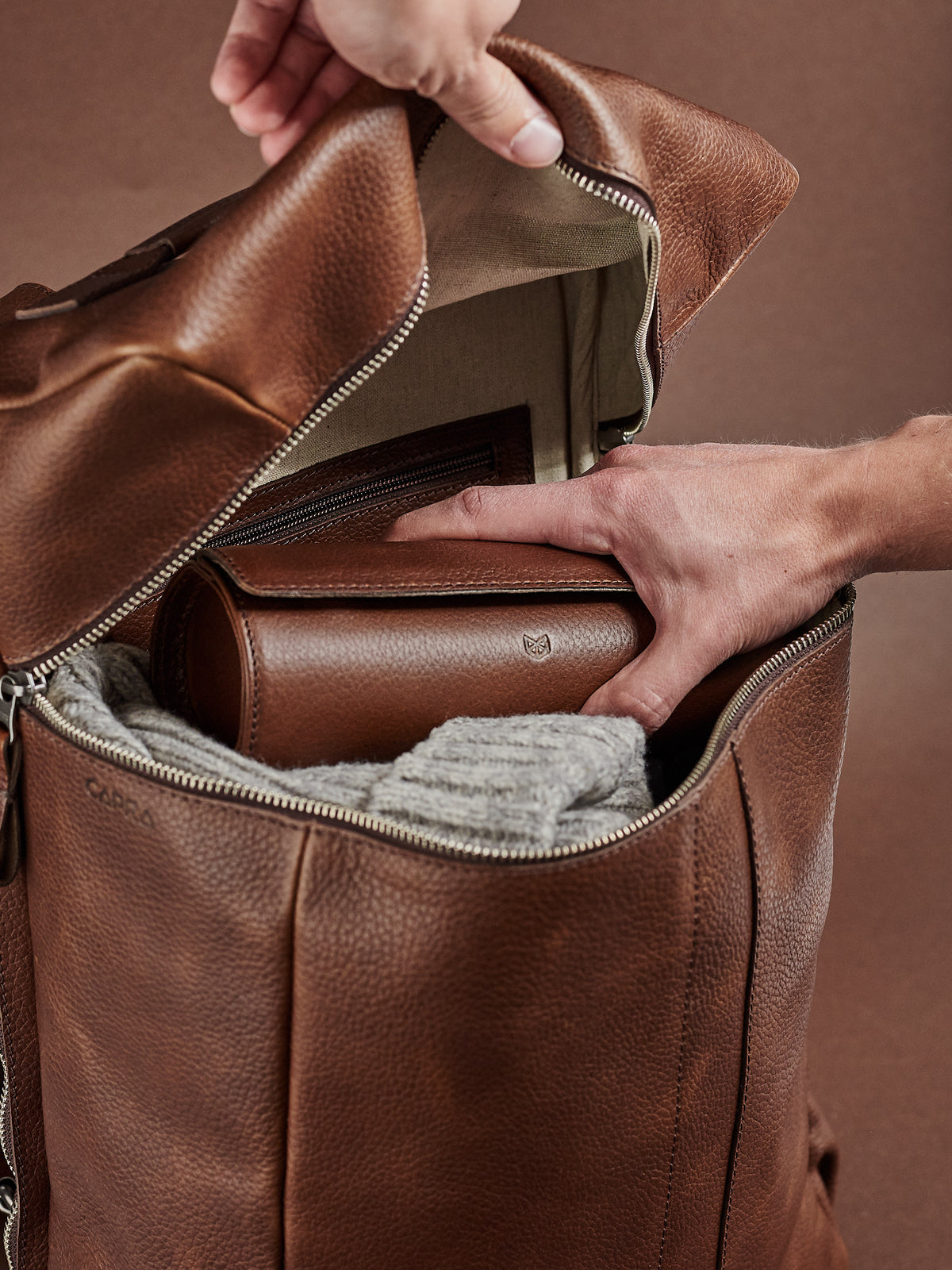 4 watch travel case brown by Capra Leather