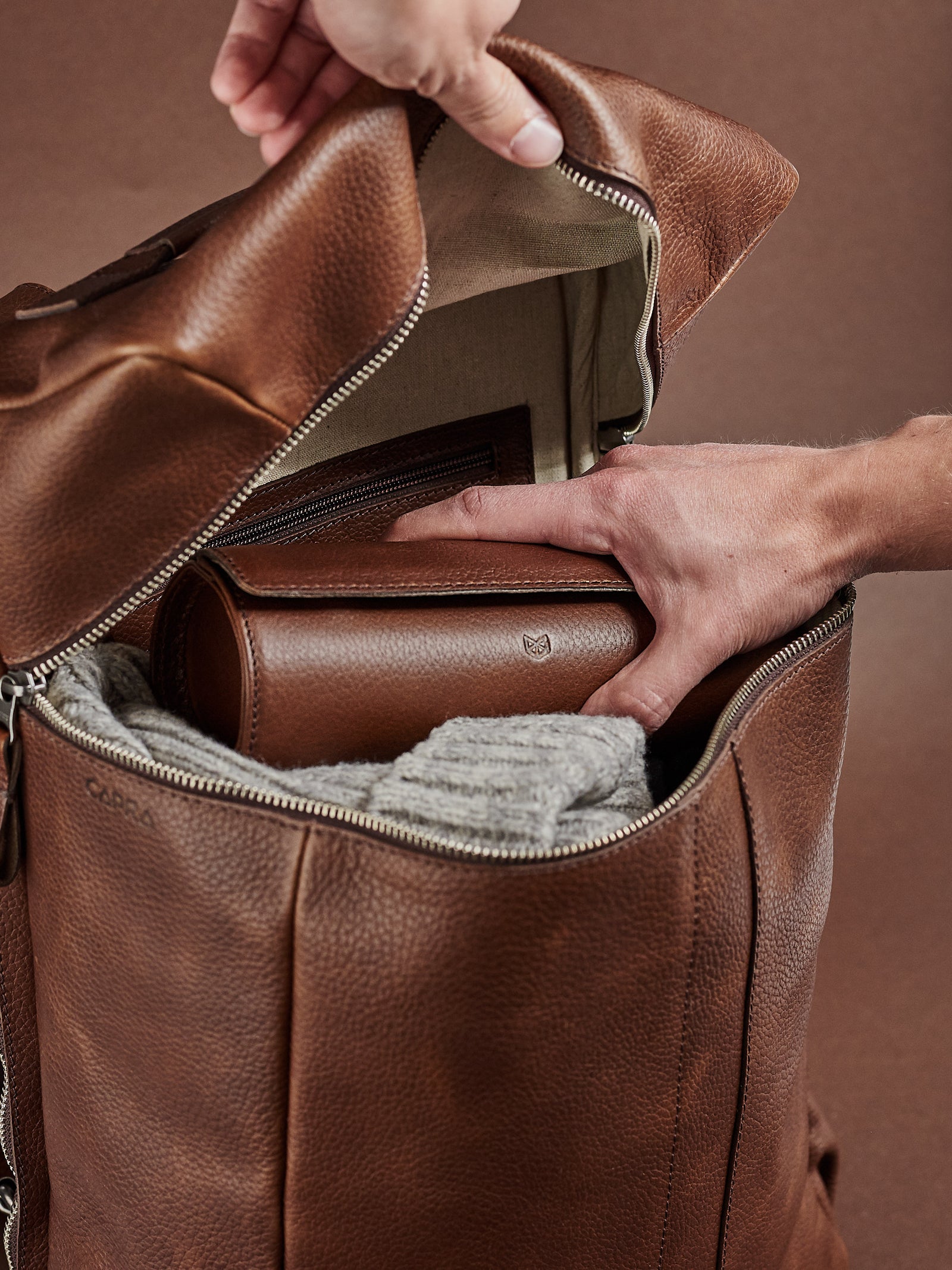 4 watch travel case brown by Capra Leather